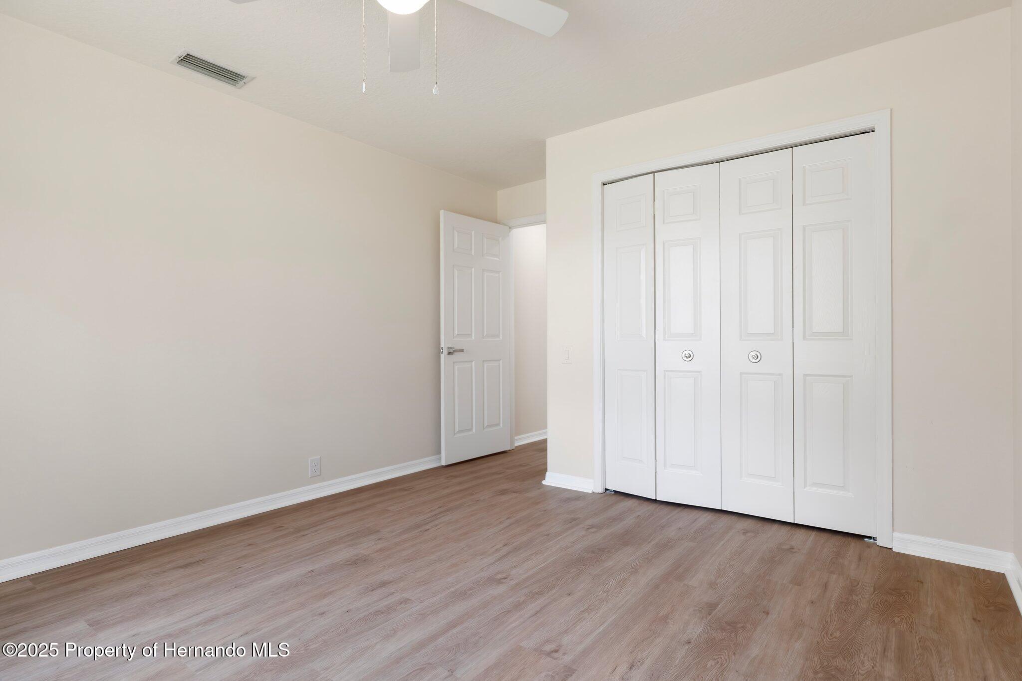 9397 Merriweather Drive, Weeki Wachee, Florida image 43