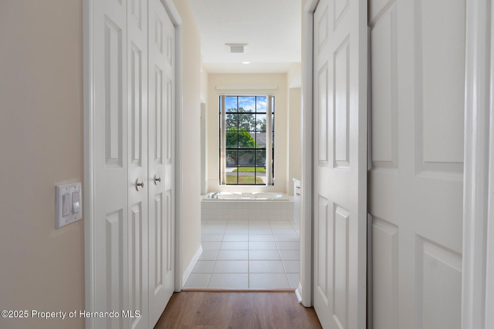 9397 Merriweather Drive, Weeki Wachee, Florida image 32