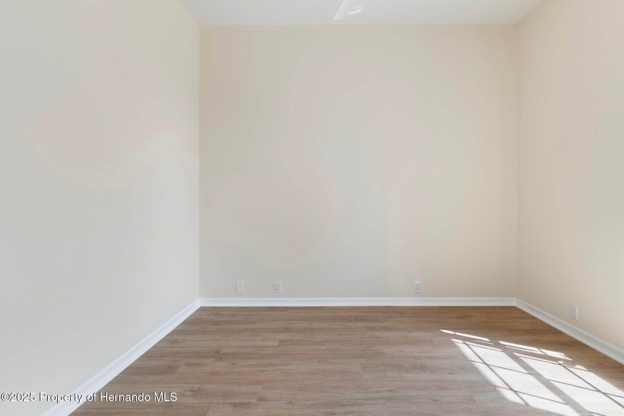 9397 Merriweather Drive, Weeki Wachee, Florida image 17