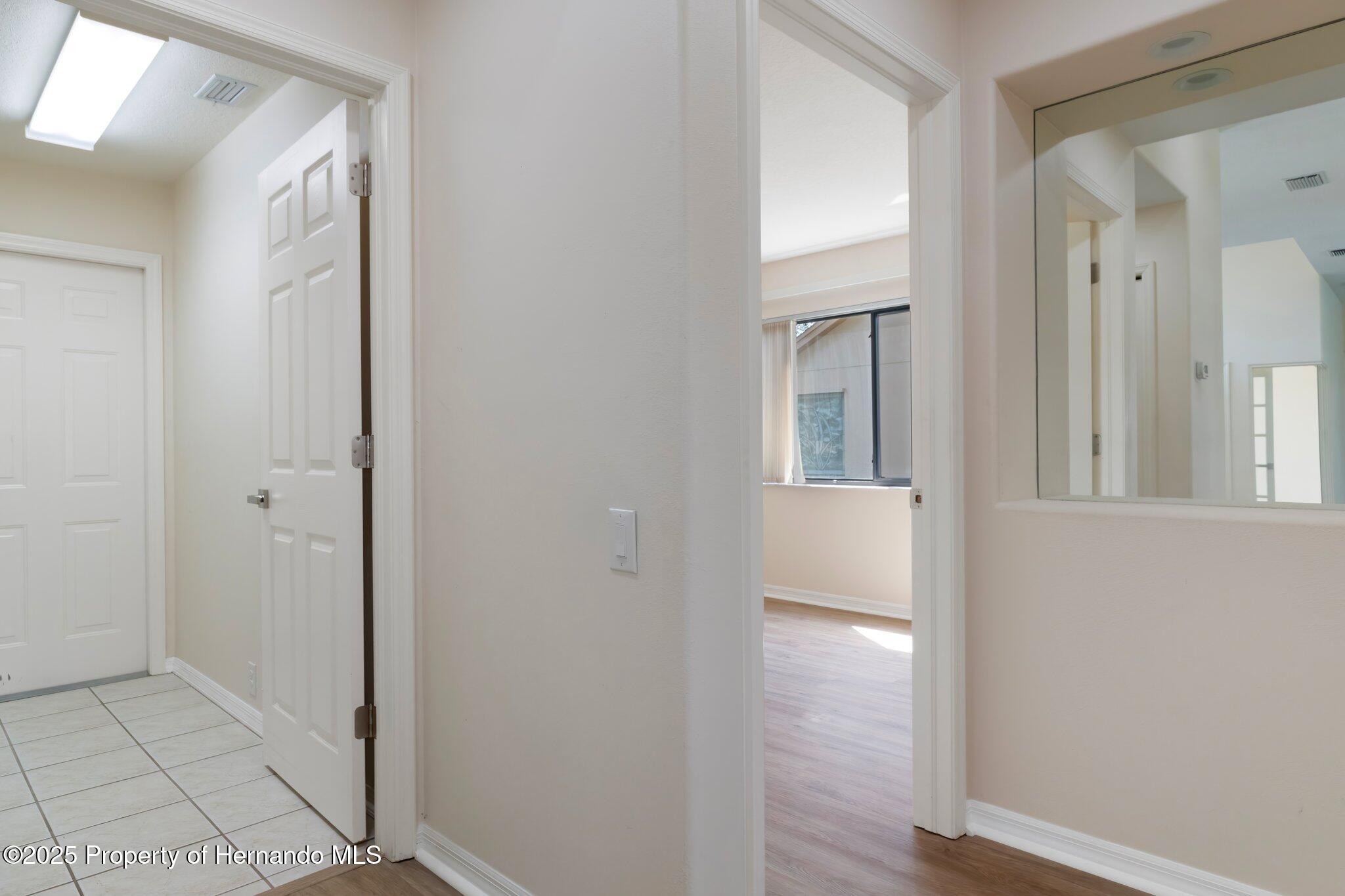 9397 Merriweather Drive, Weeki Wachee, Florida image 37