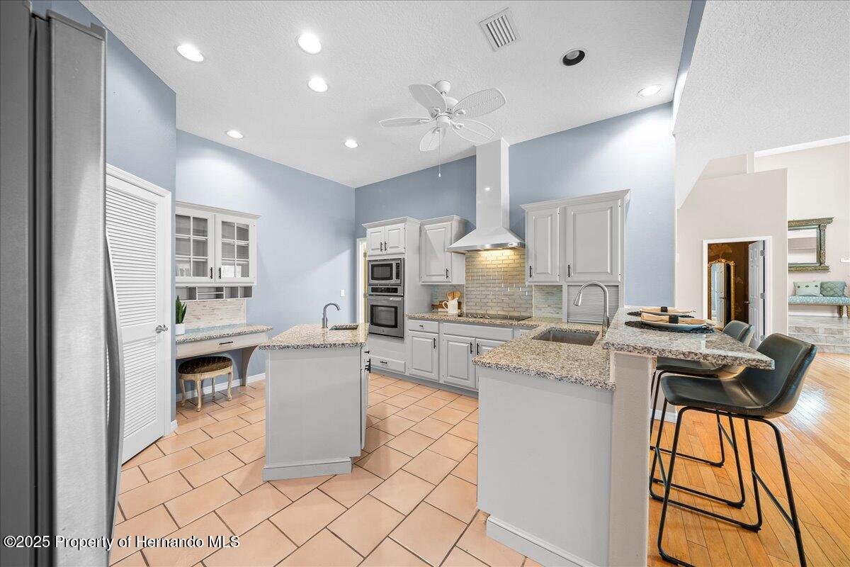 10044 Twelve Oaks Court, Weeki Wachee, Florida image 16