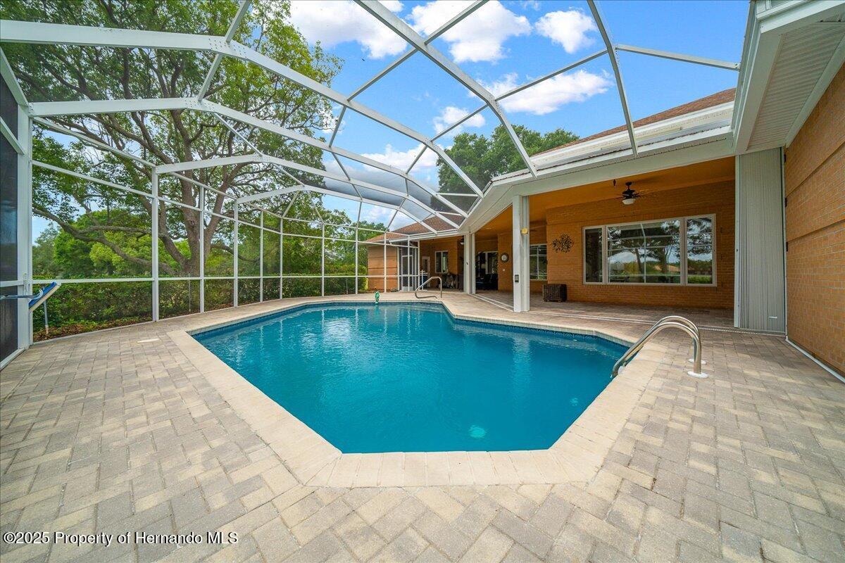 10044 Twelve Oaks Court, Weeki Wachee, Florida image 38