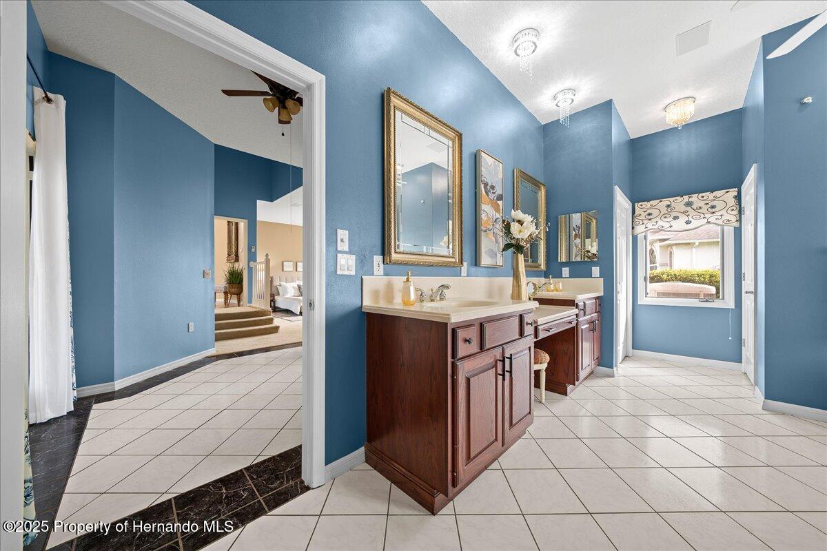 10044 Twelve Oaks Court, Weeki Wachee, Florida image 26