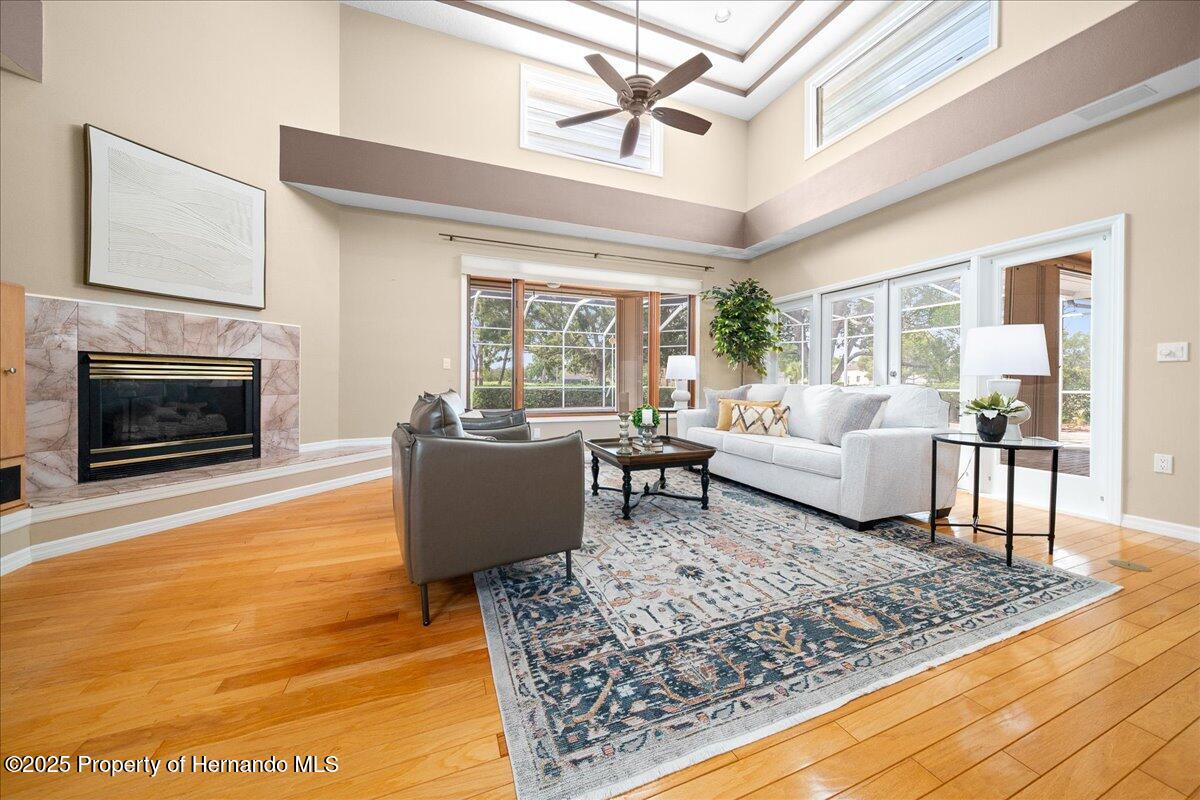 10044 Twelve Oaks Court, Weeki Wachee, Florida image 8