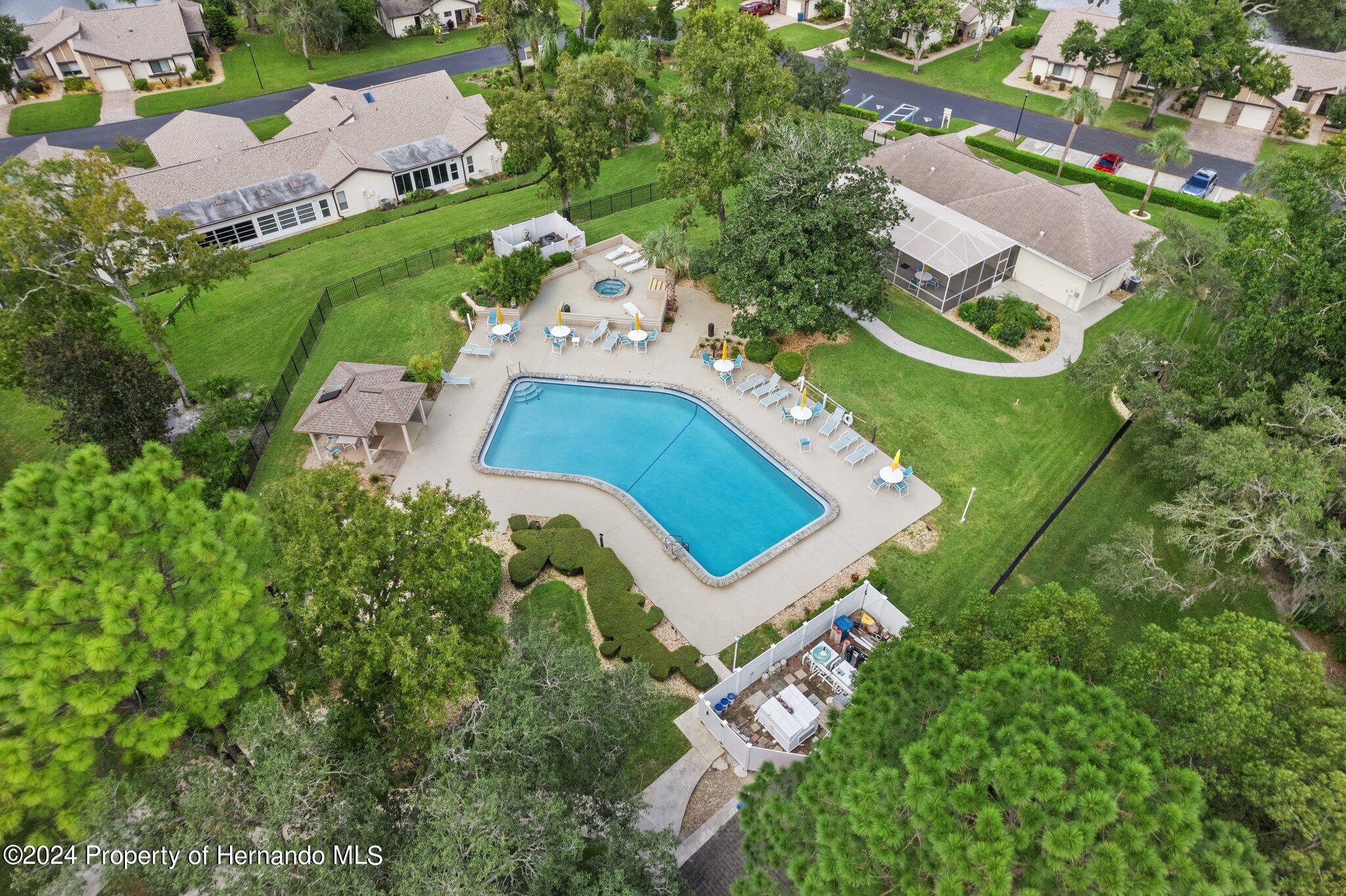 7472 Heather Walk Drive, Weeki Wachee, Florida image 41