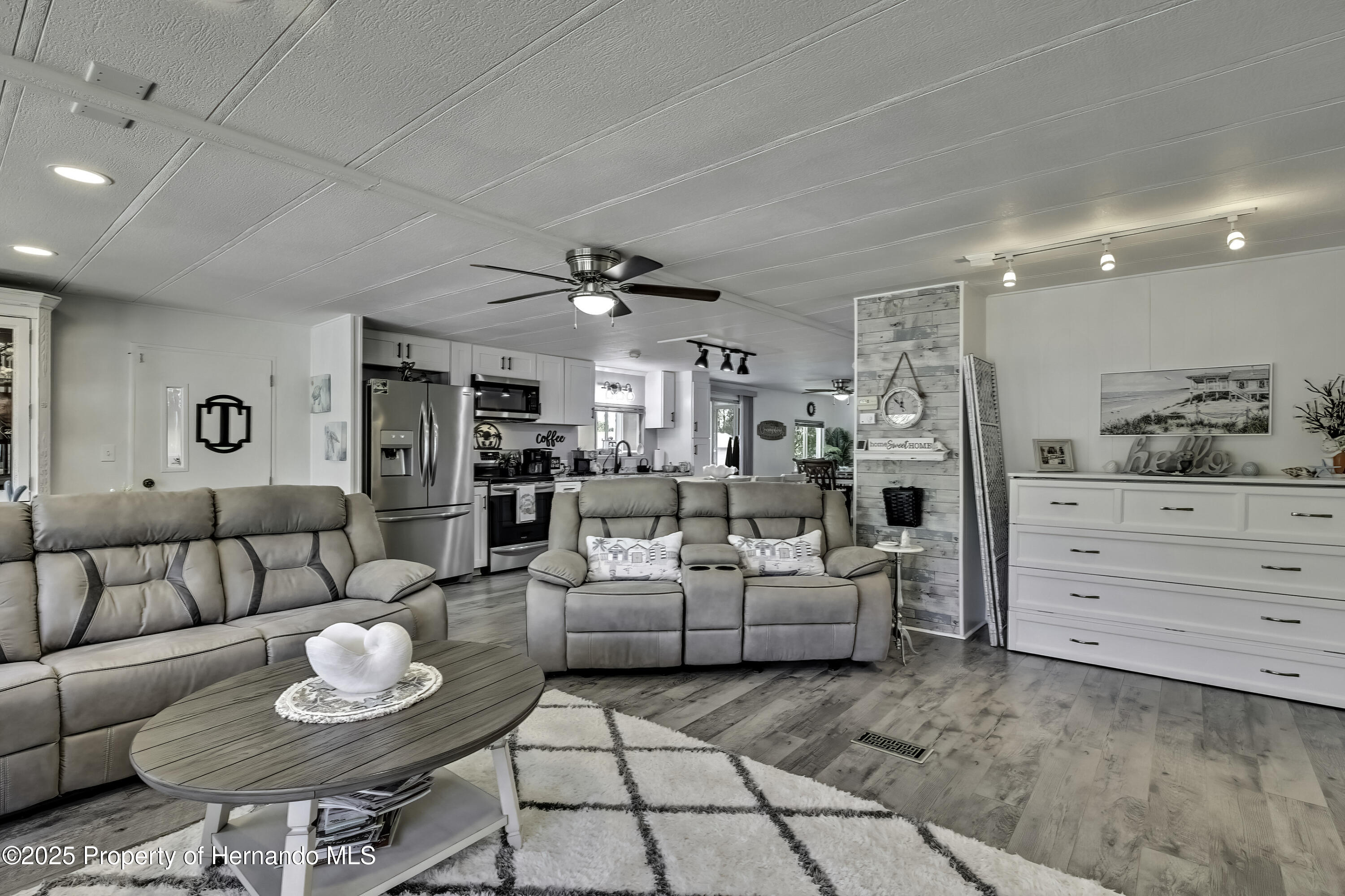 9036 Central Avenue, Brooksville, Florida image 14