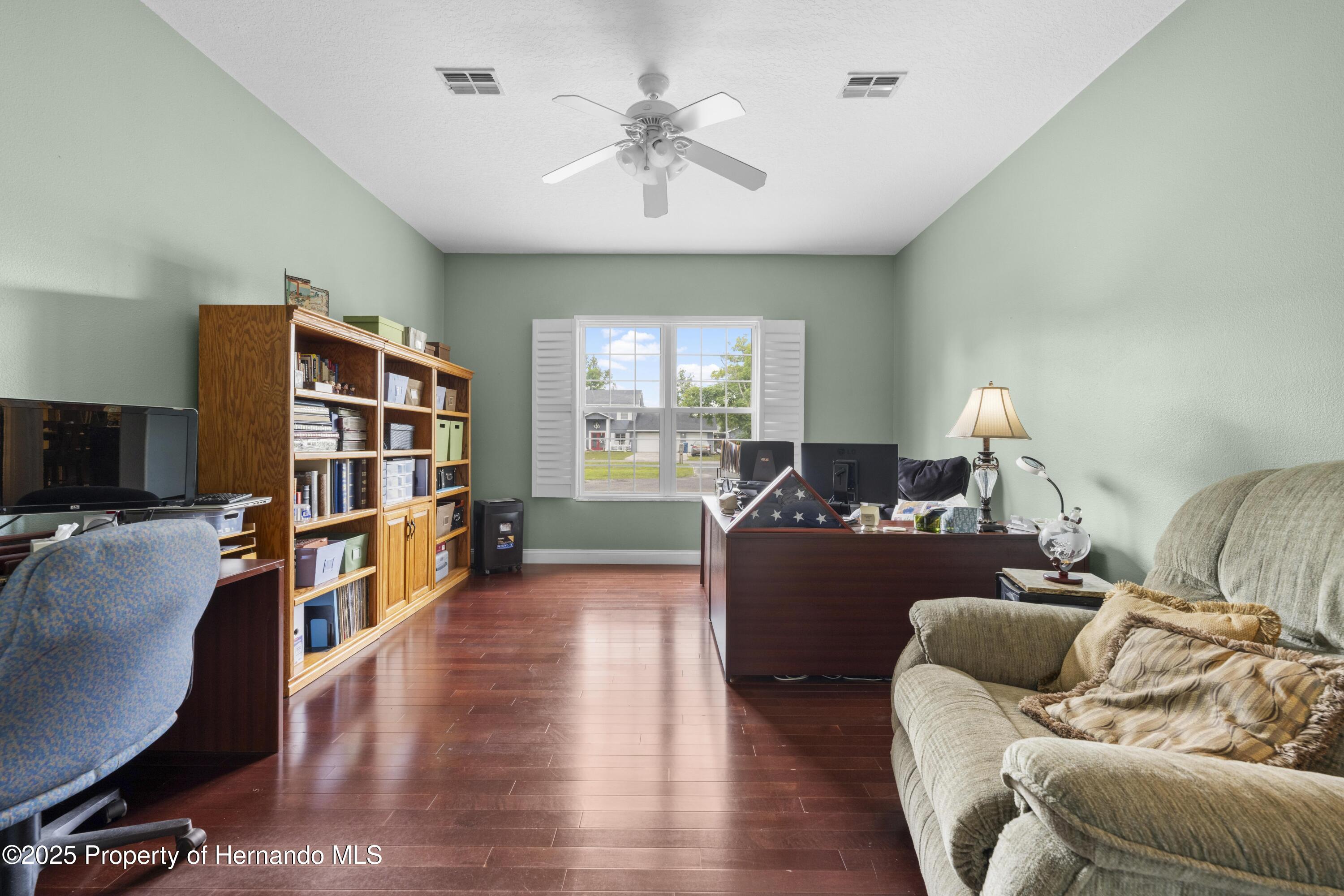 4180 Jacaranda Circle, Brooksville, Florida image 37