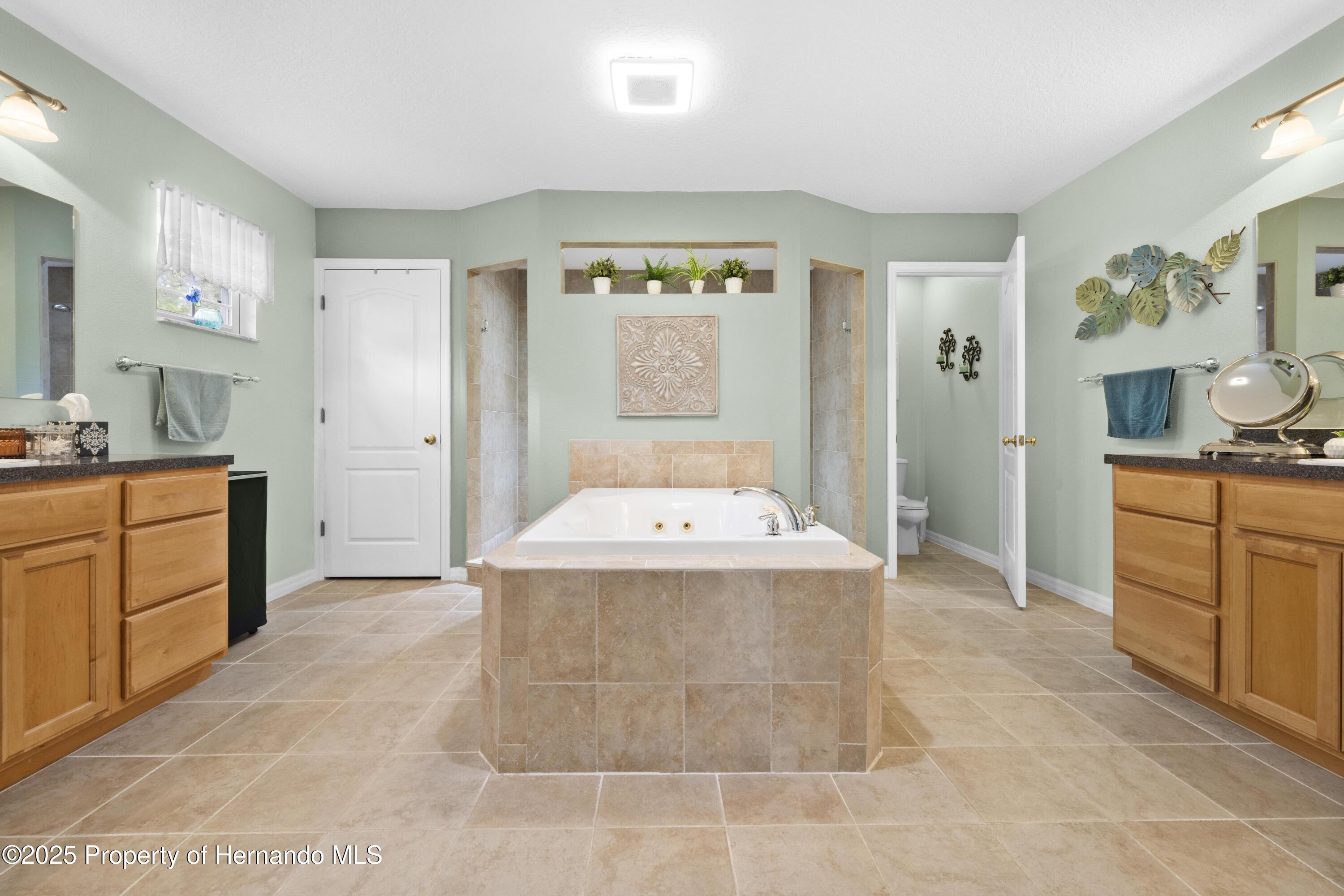 4180 Jacaranda Circle, Brooksville, Florida image 44
