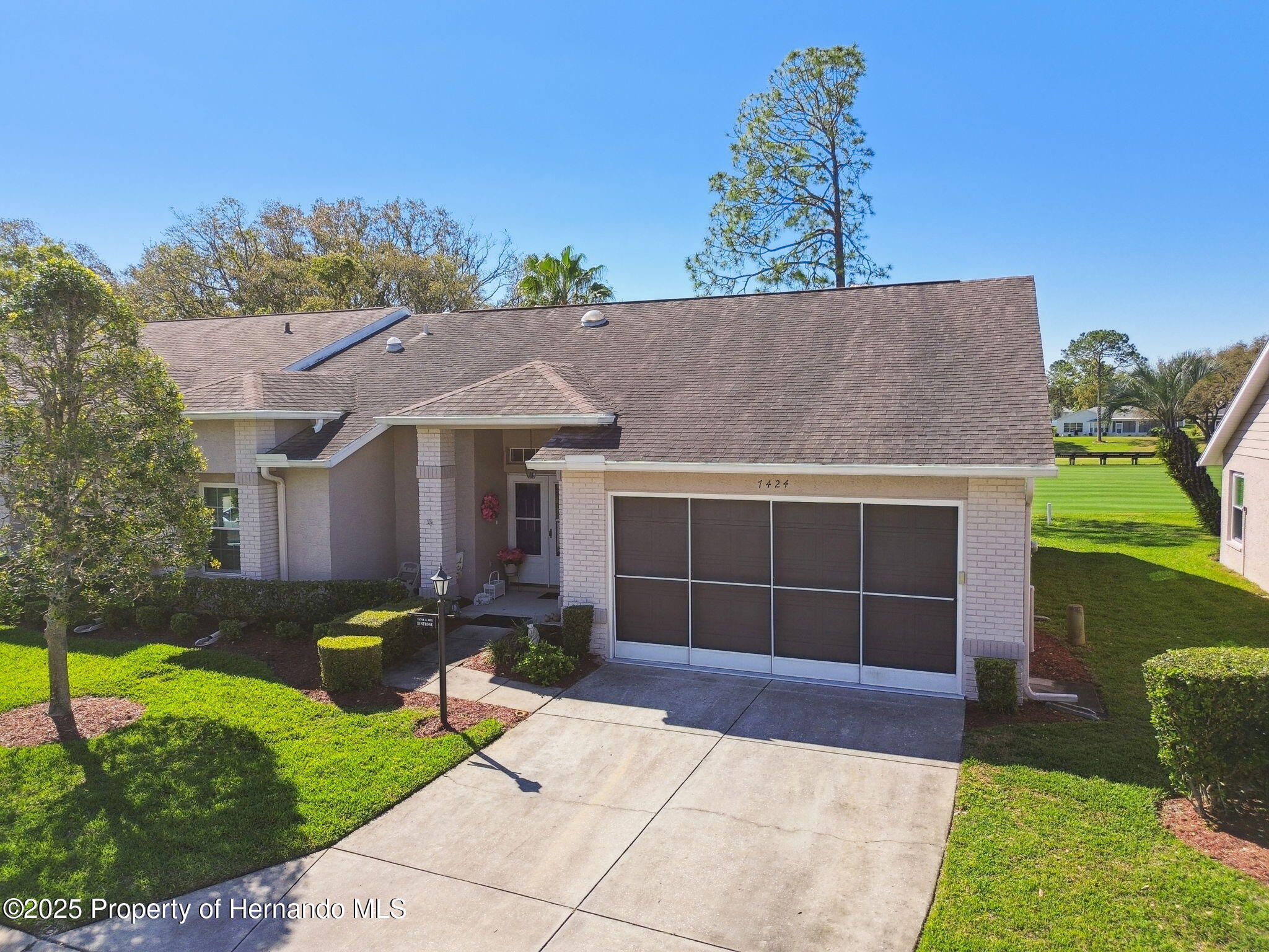 7424 Woodhollow Road, Spring Hill, Florida image 2