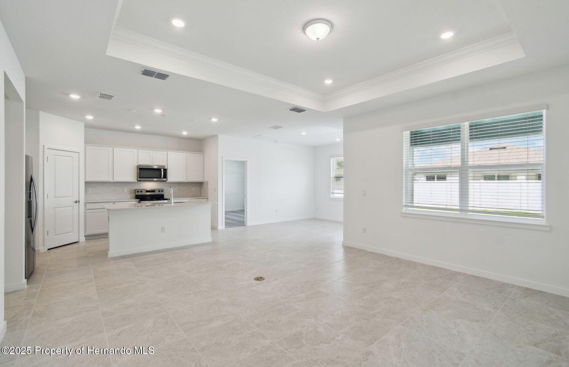 3952 Big Sky Drive, Spring Hill, Florida image 11