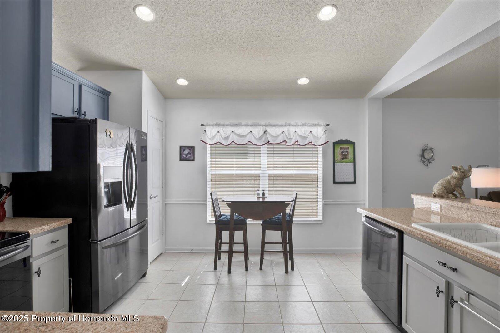 Brooksville, Florida 34604, United States, 3 Bedrooms Bedrooms, ,2 BathroomsBathrooms,Residential,Pending,78789