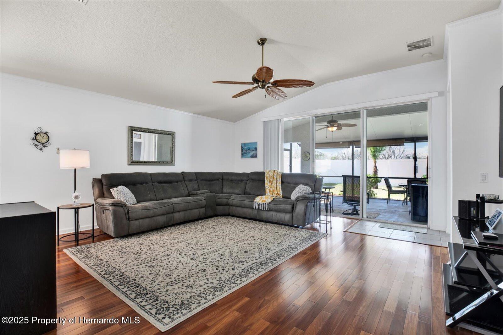 Brooksville, Florida 34604, United States, 3 Bedrooms Bedrooms, ,2 BathroomsBathrooms,Residential,Pending,78789