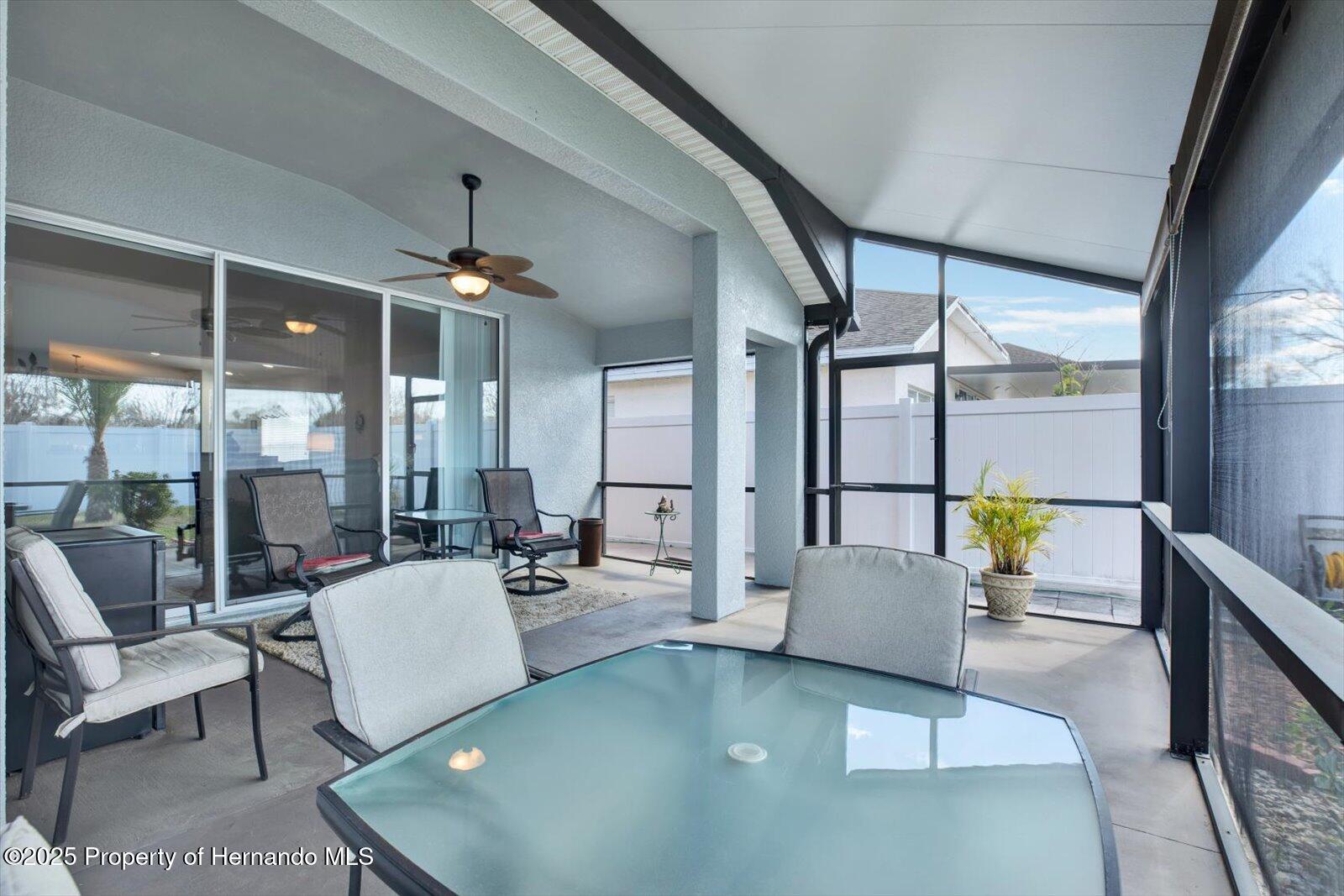 Brooksville, Florida 34604, United States, 3 Bedrooms Bedrooms, ,2 BathroomsBathrooms,Residential,Pending,78789