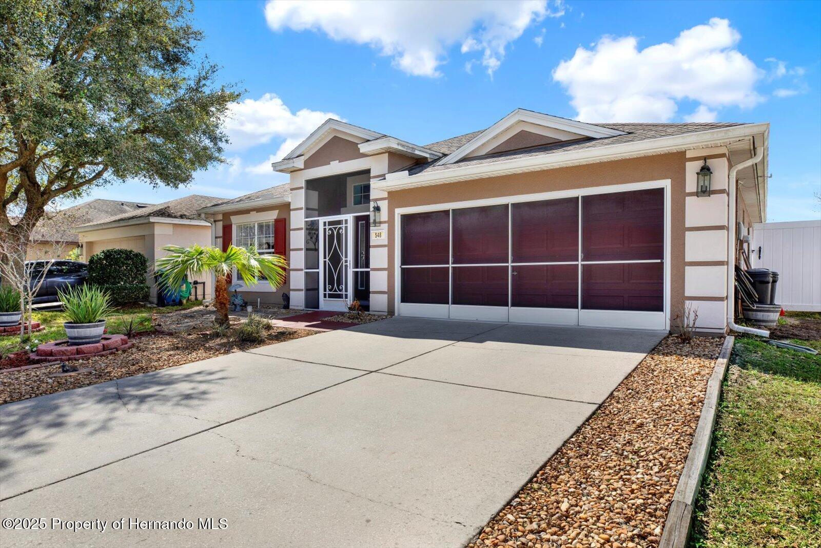 Brooksville, Florida 34604, United States, 3 Bedrooms Bedrooms, ,2 BathroomsBathrooms,Residential,Pending,78789