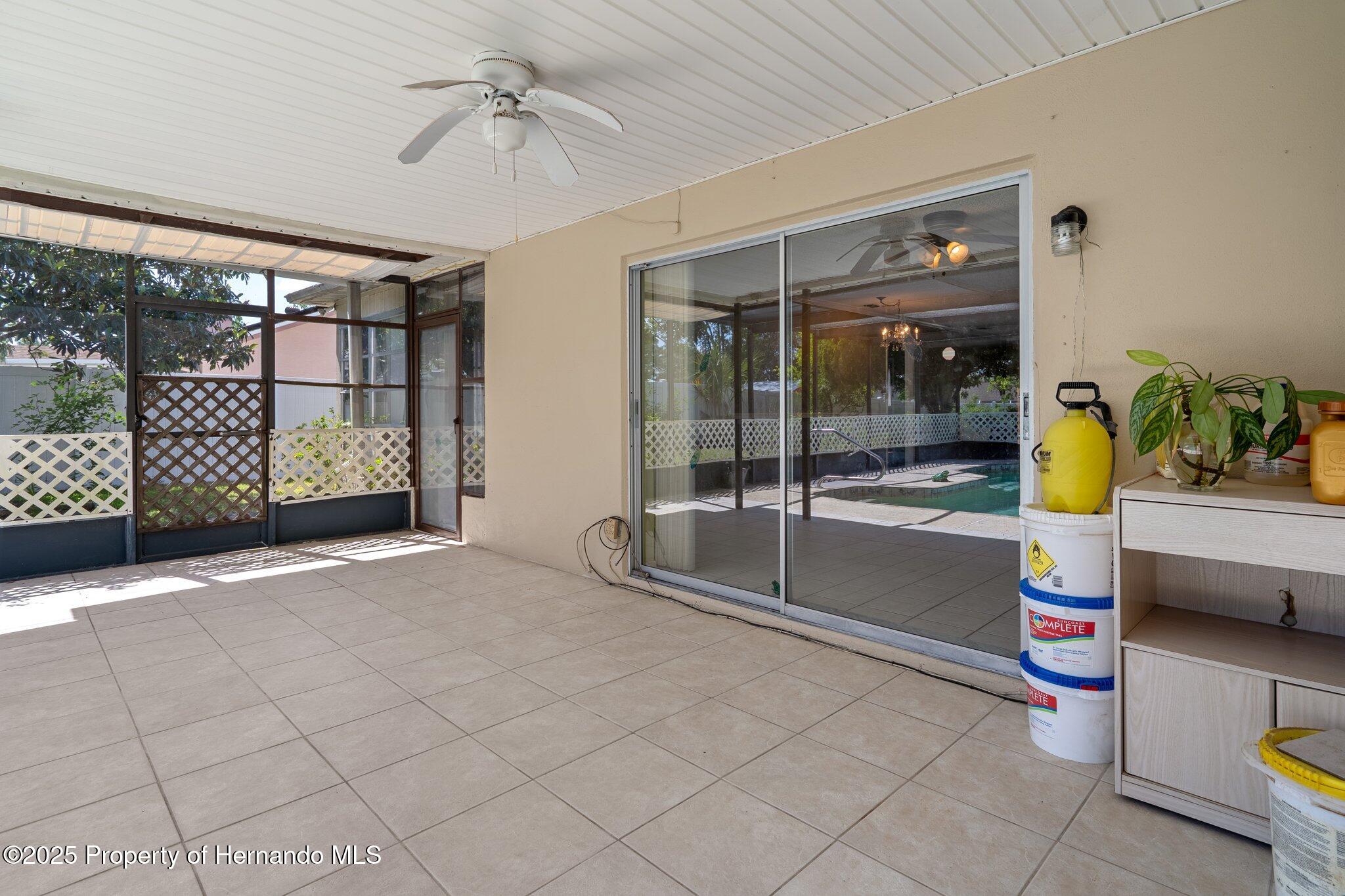 2204 Whitewood Avenue, Spring Hill, Florida image 32