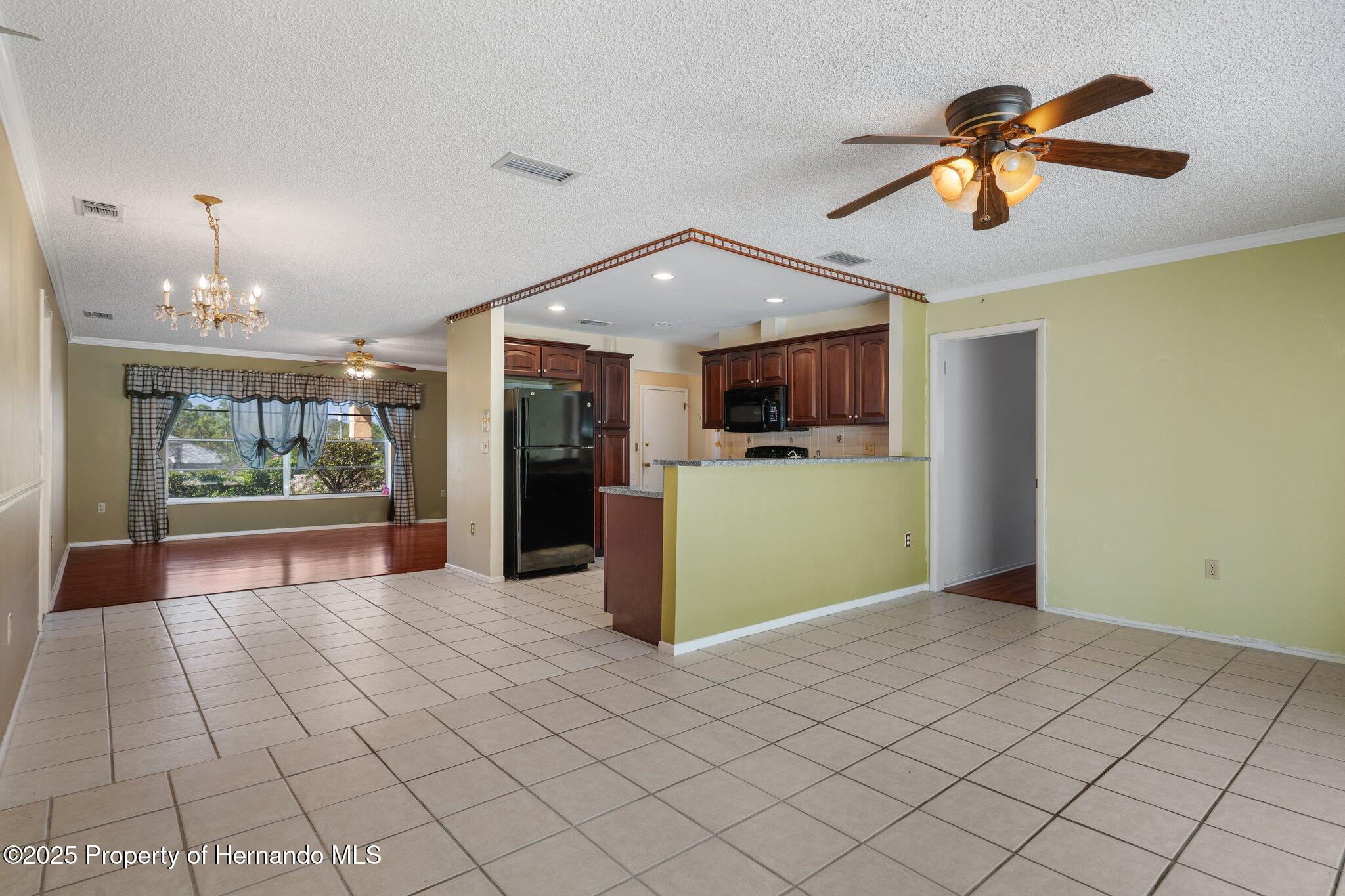 2204 Whitewood Avenue, Spring Hill, Florida image 13