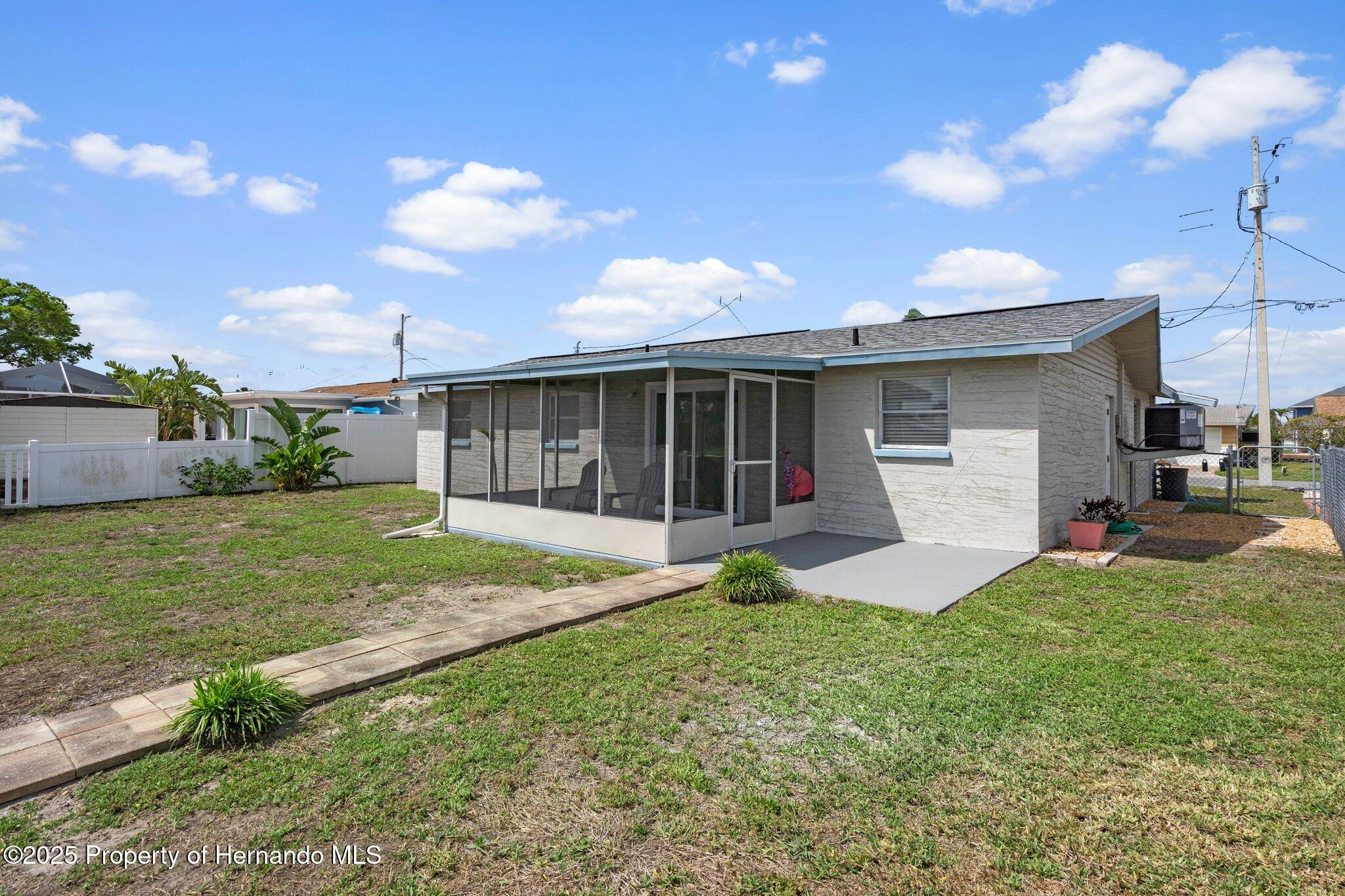 13700 Allyn Drive, Hudson, Florida image 33