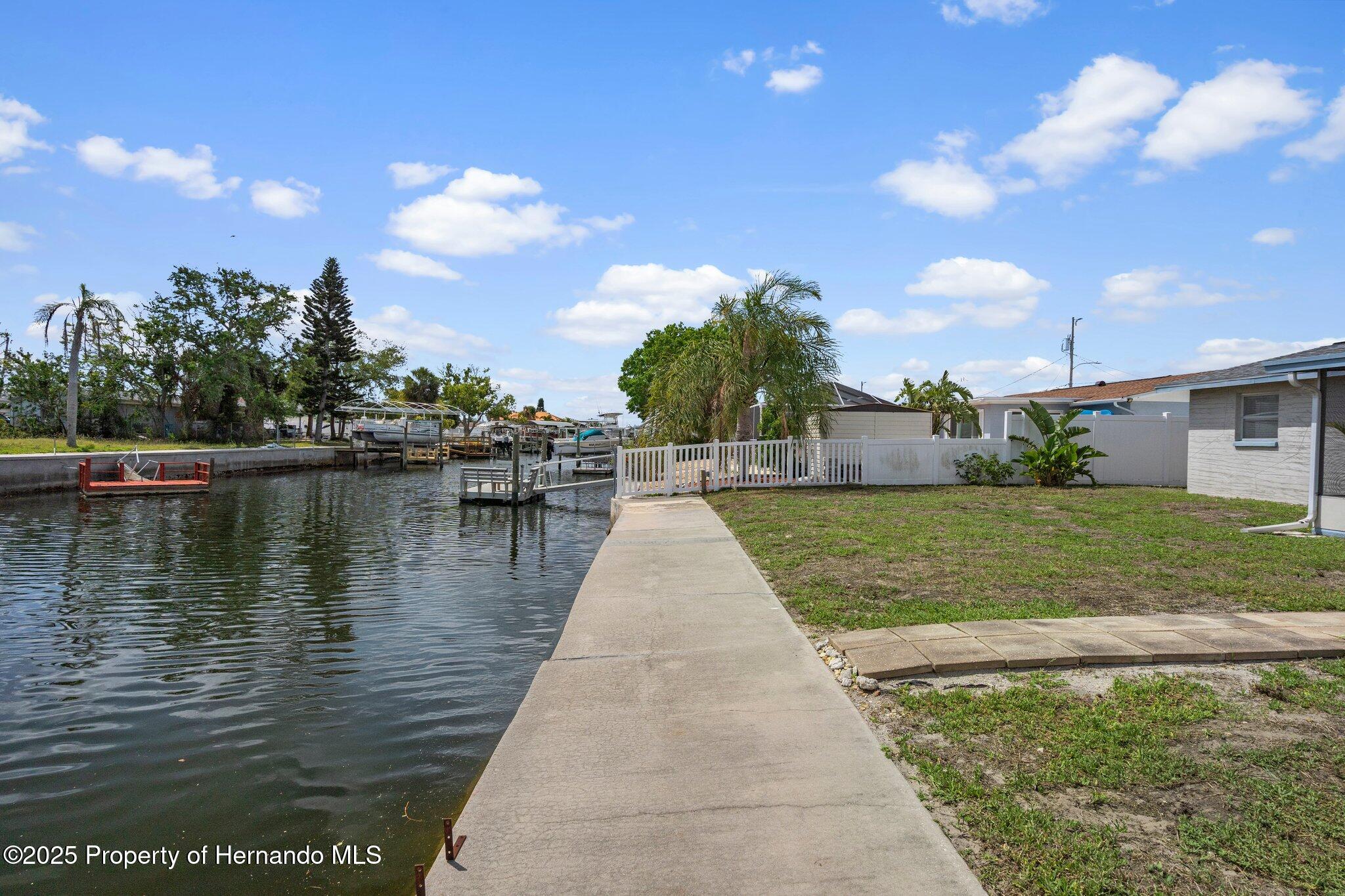 13700 Allyn Drive, Hudson, Florida image 35