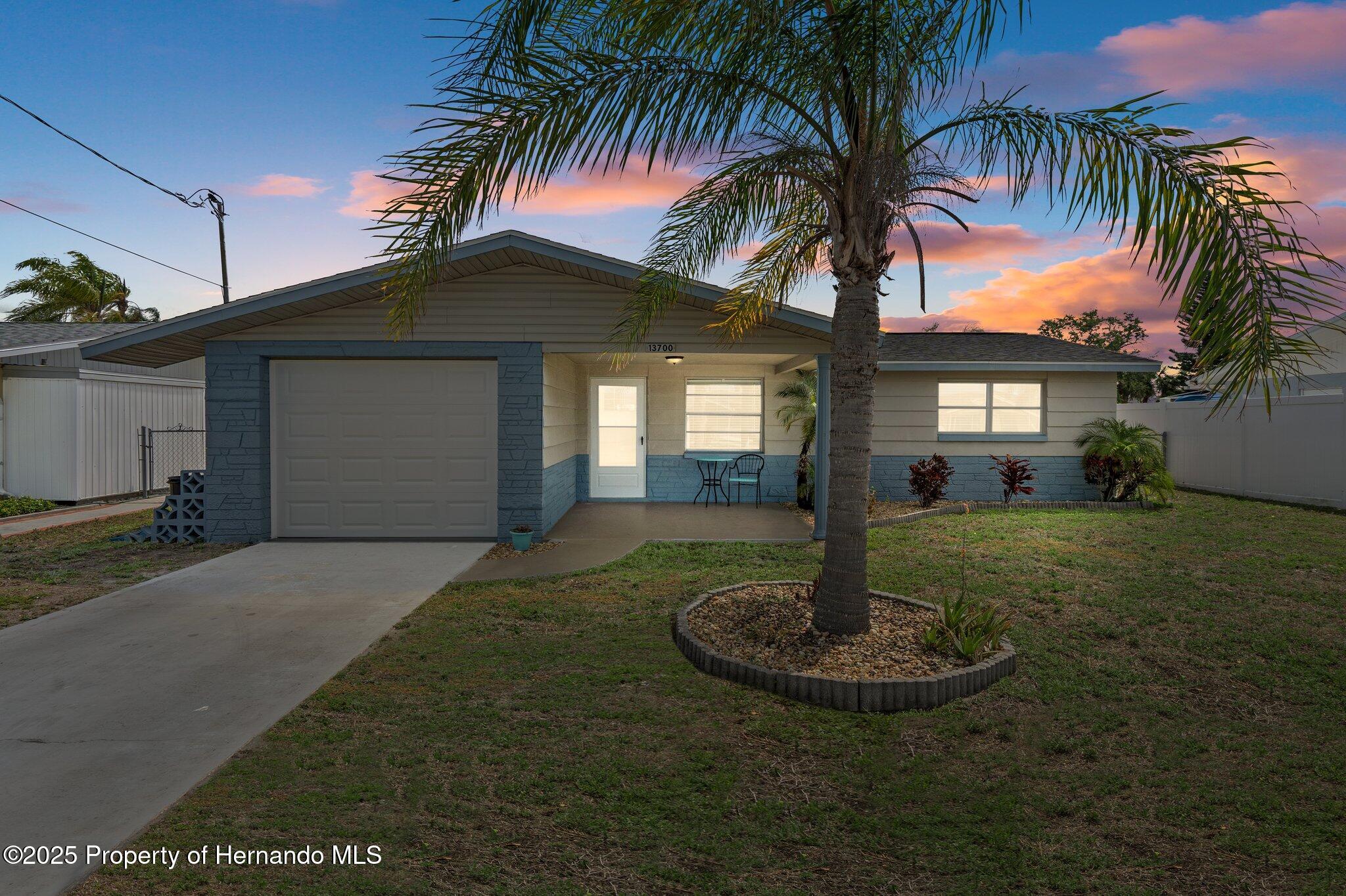 13700 Allyn Drive, Hudson, Florida image 4