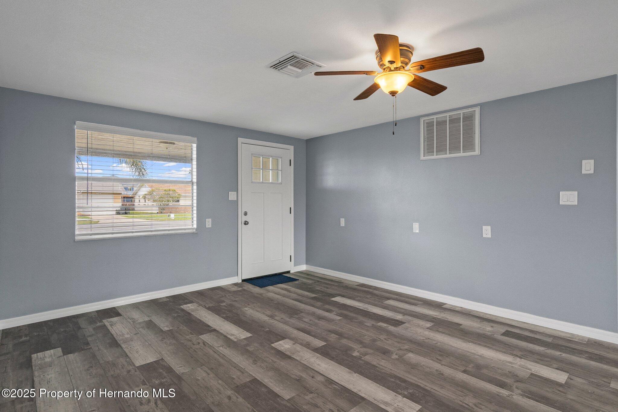 13700 Allyn Drive, Hudson, Florida image 10