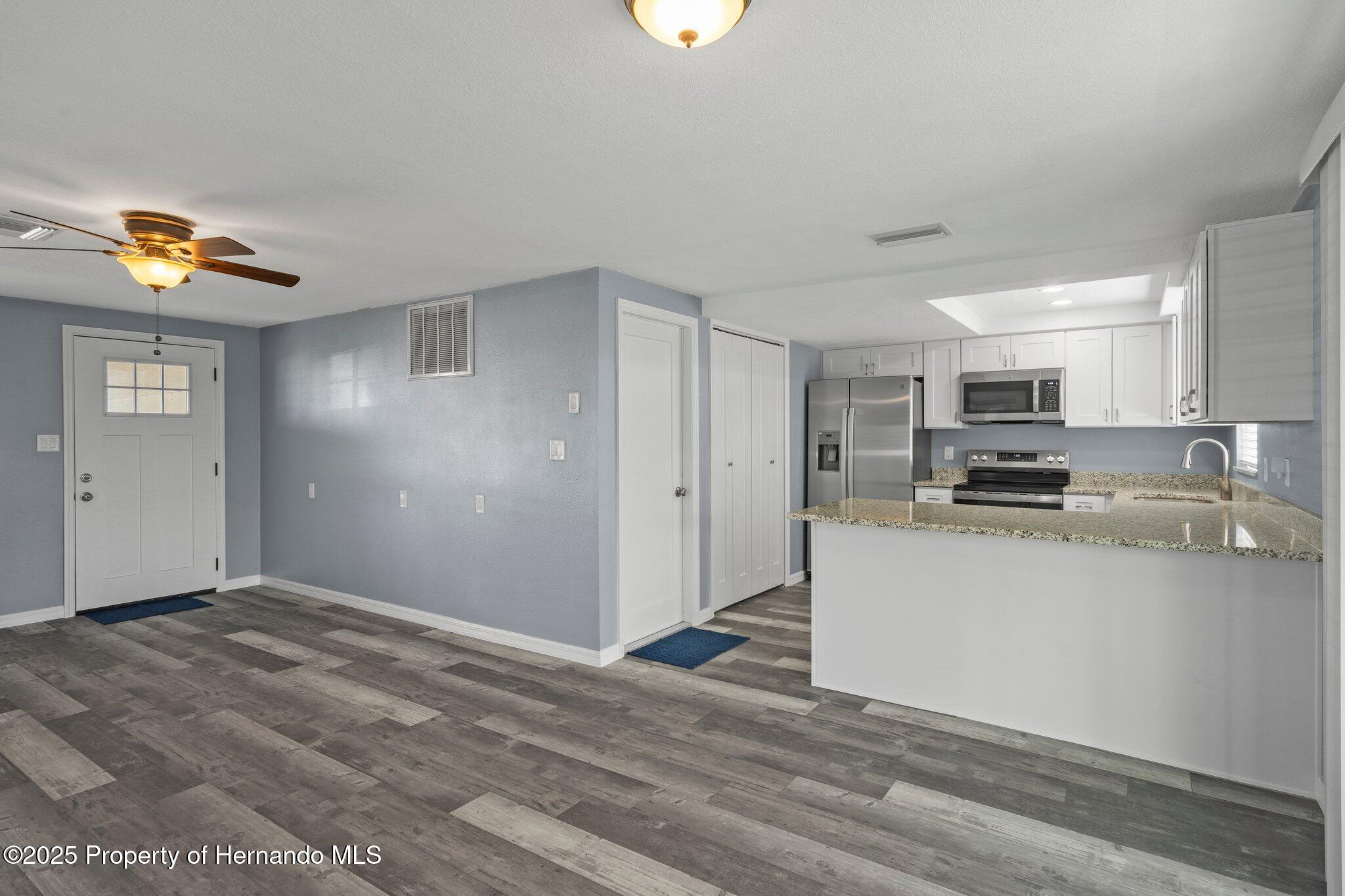 13700 Allyn Drive, Hudson, Florida image 14