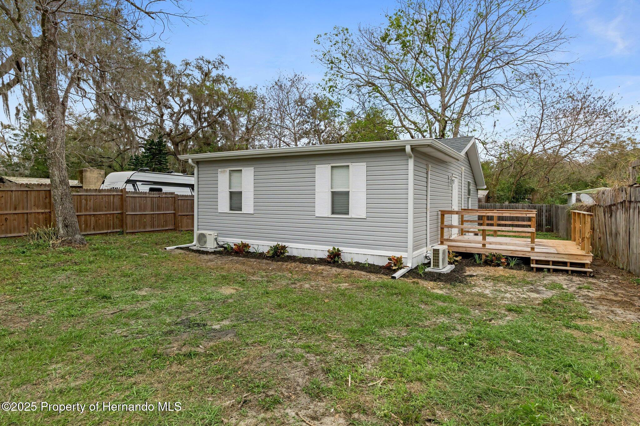 15188 Riverside Lane, Nobleton, Florida image 2