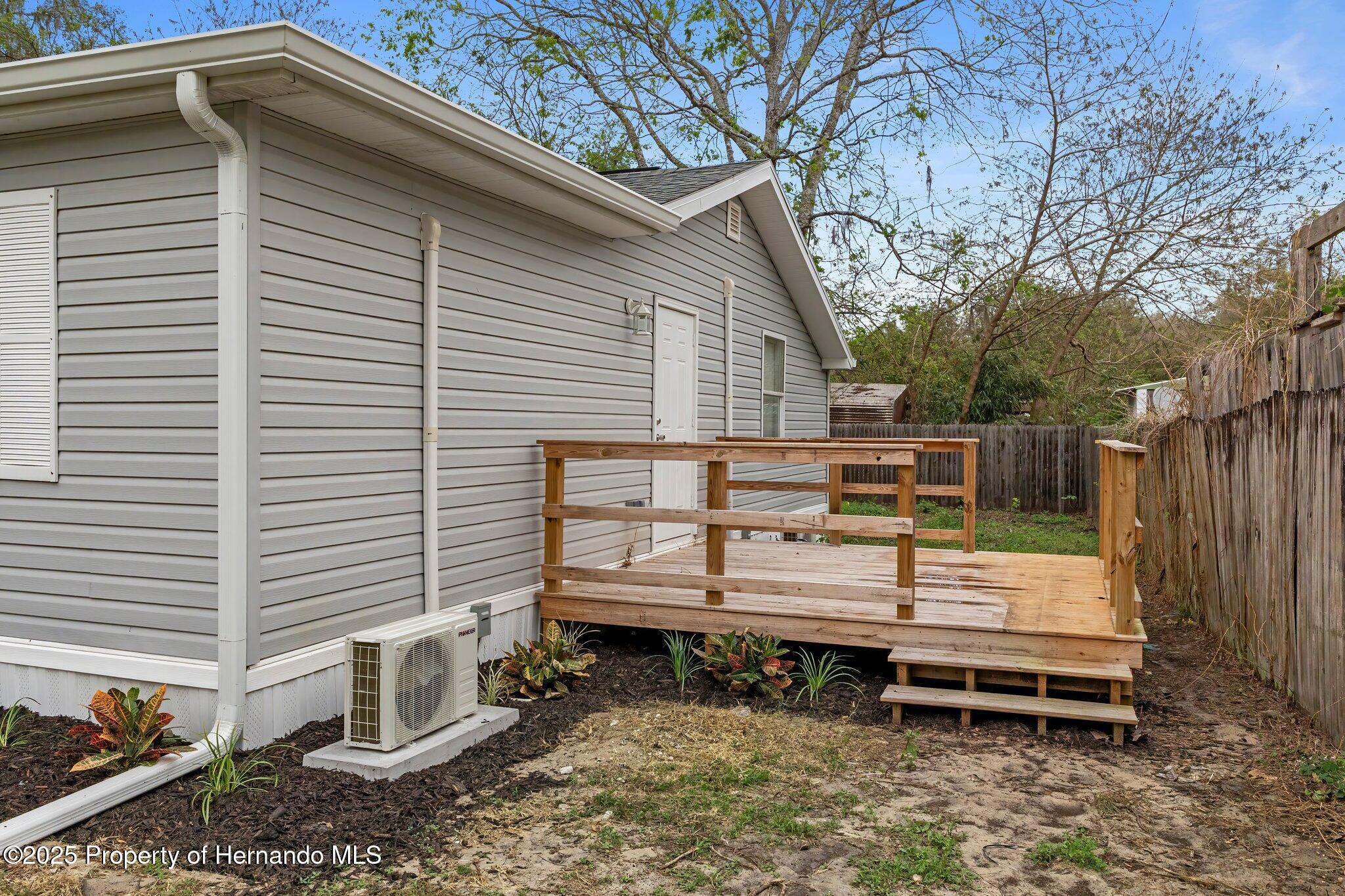15188 Riverside Lane, Nobleton, Florida image 5