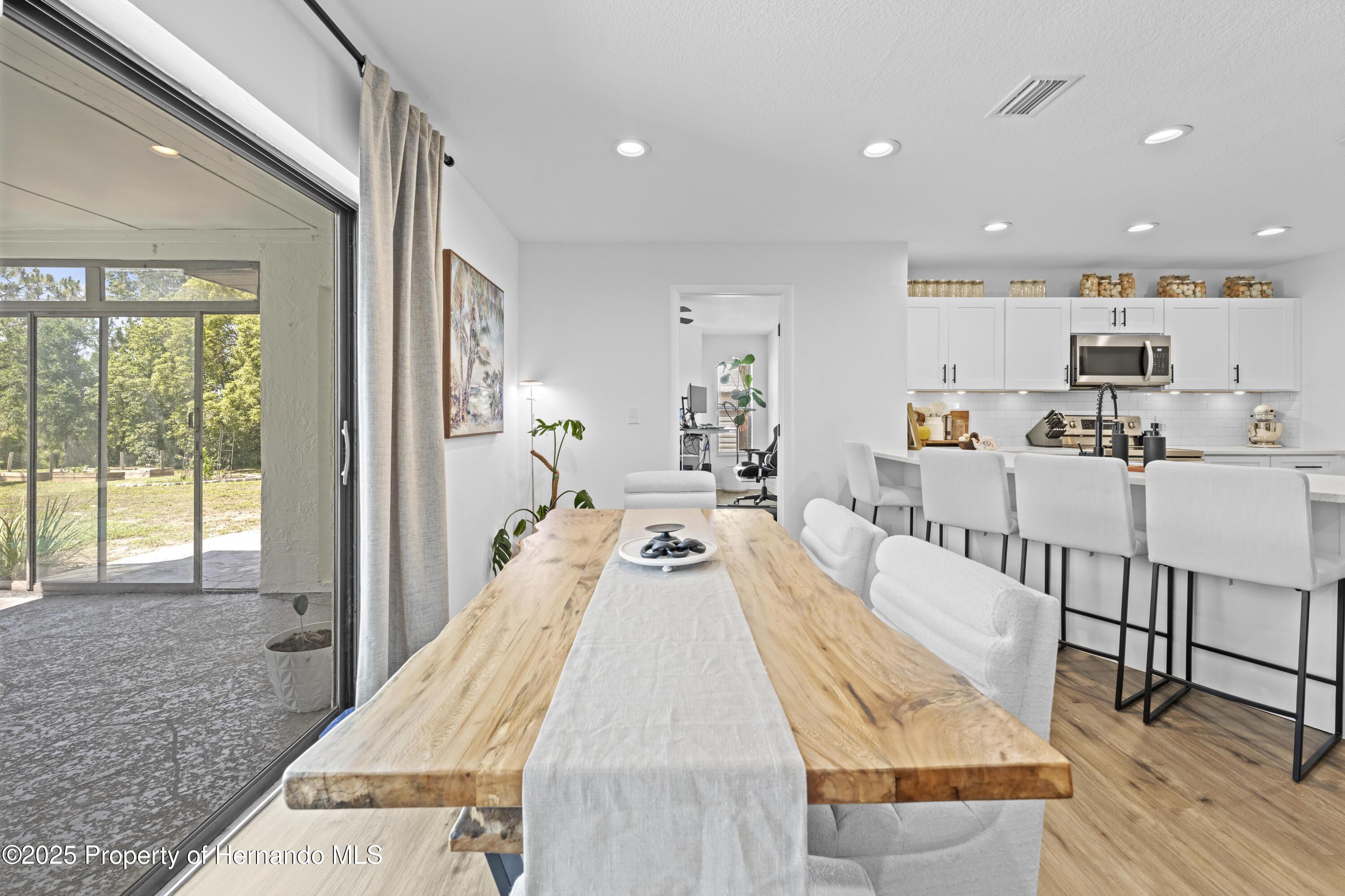 3041 Waterfall Drive, Spring Hill, Florida image 12