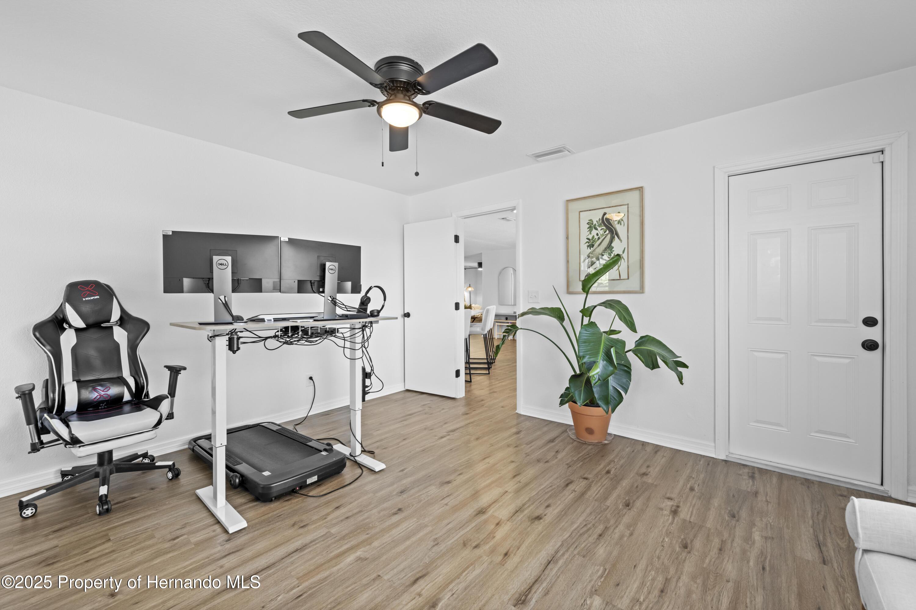 3041 Waterfall Drive, Spring Hill, Florida image 25