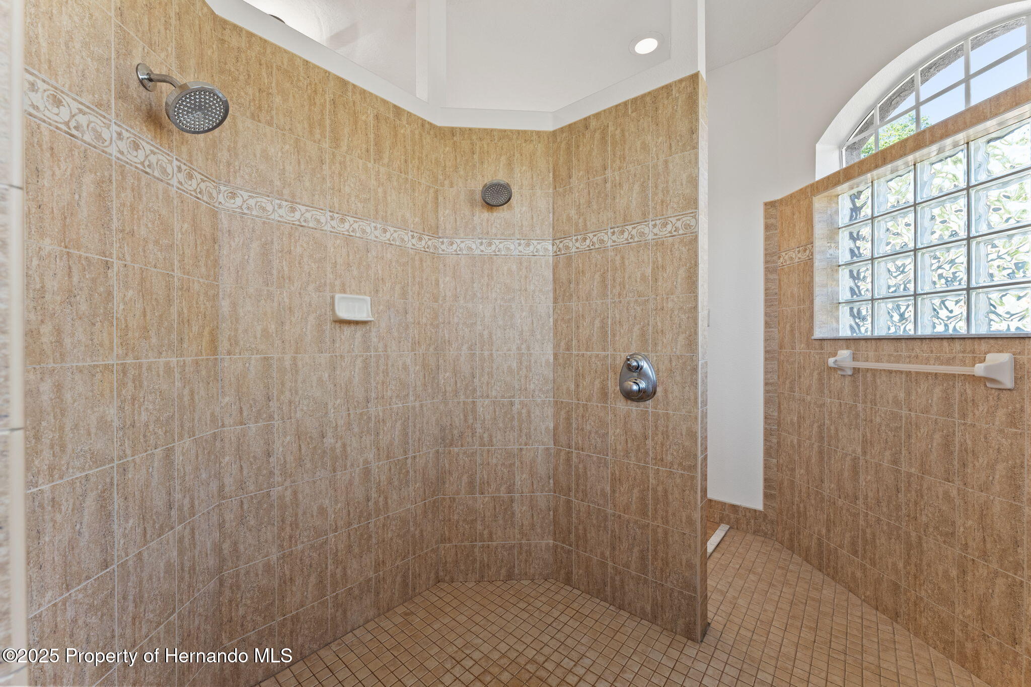 6413 Emerson Road, Brooksville, Florida image 16
