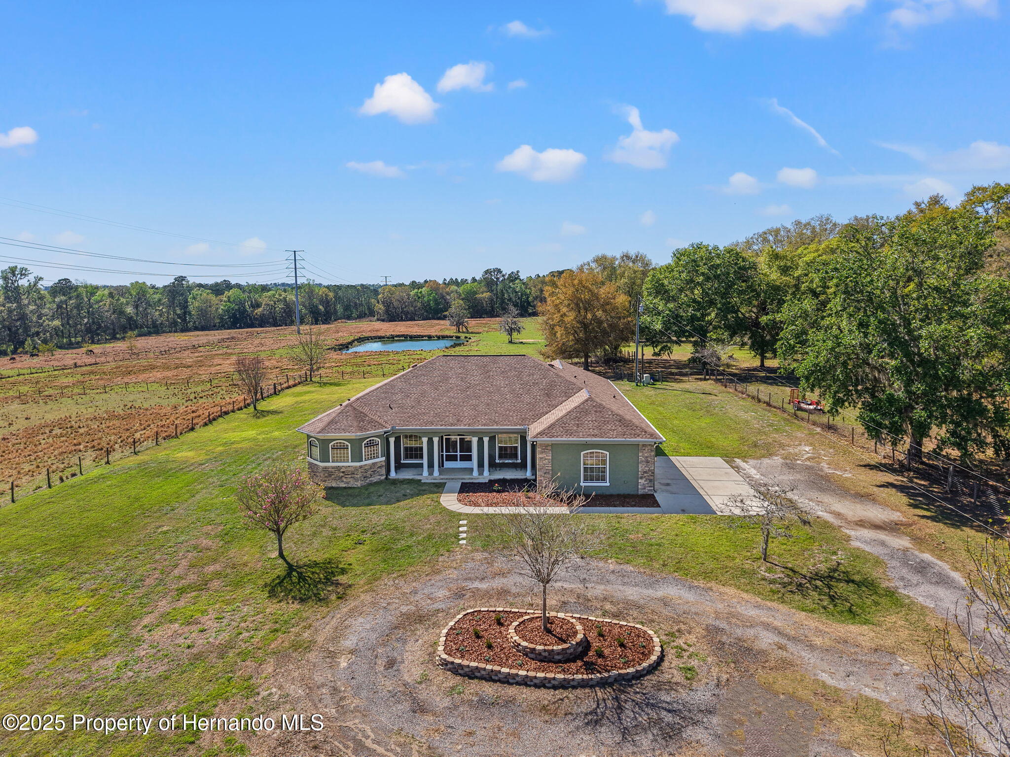 6413 Emerson Road, Brooksville, Florida image 2