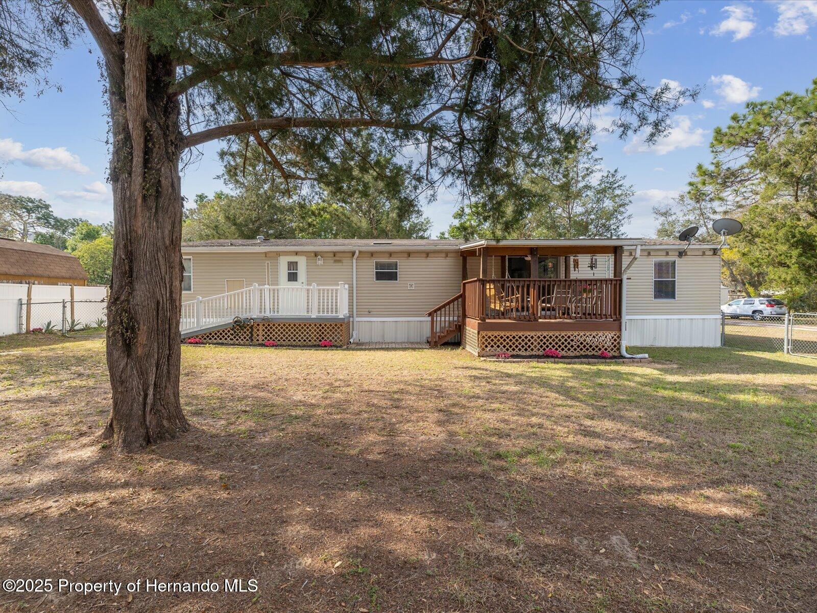 25495 Heckman Drive, Brooksville, Florida image 4