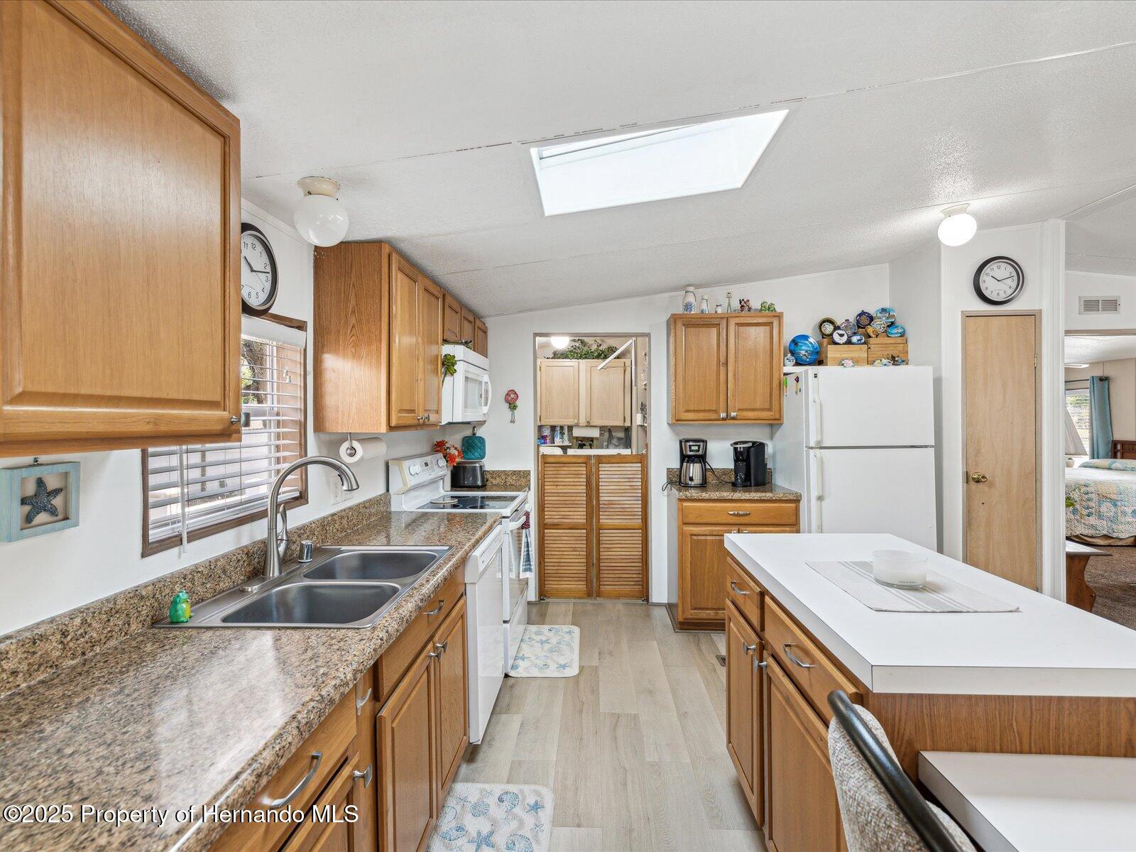 25495 Heckman Drive, Brooksville, Florida image 15