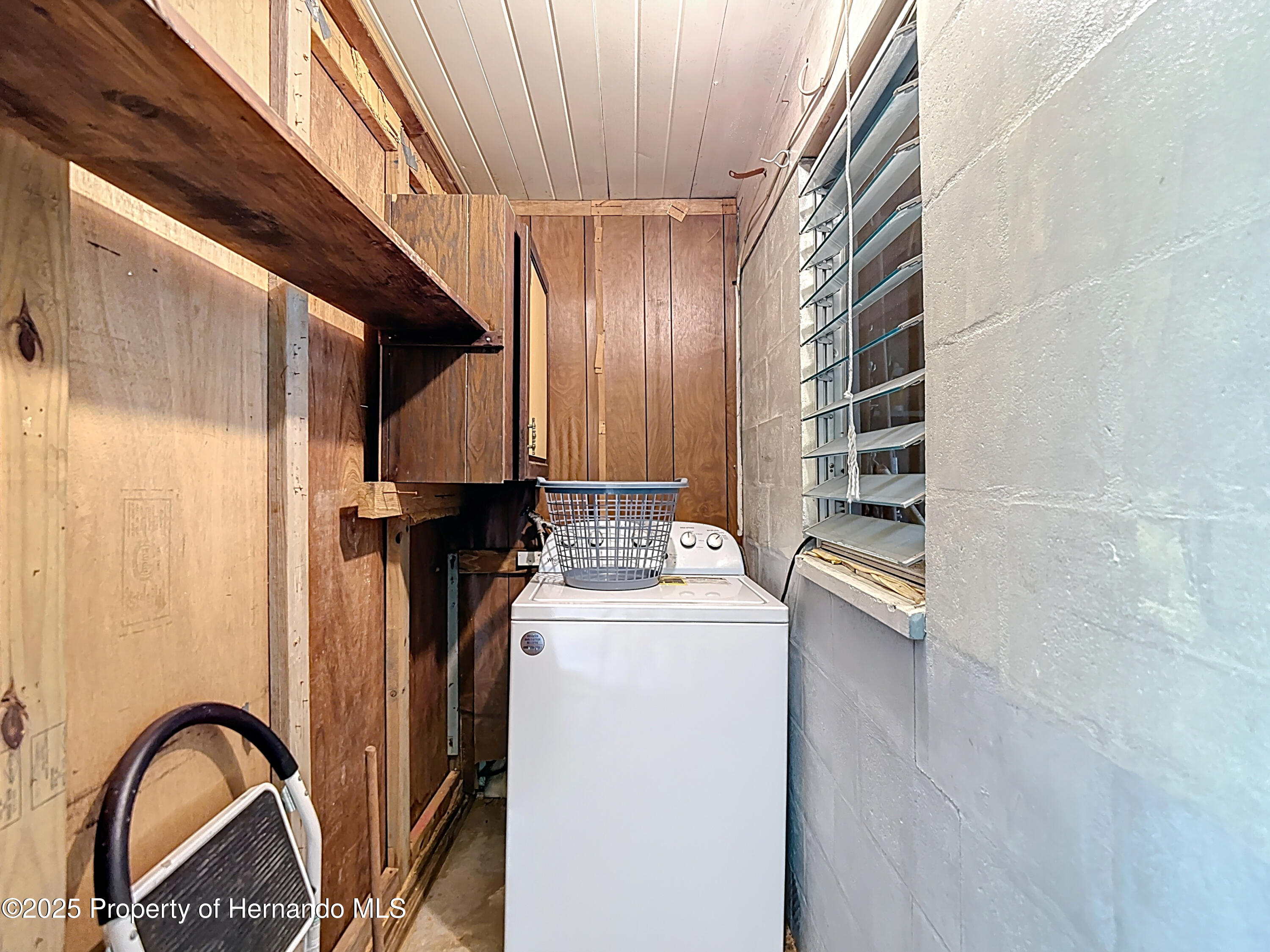 6124 Crestview Lane, Zephyrhills, Florida image 25