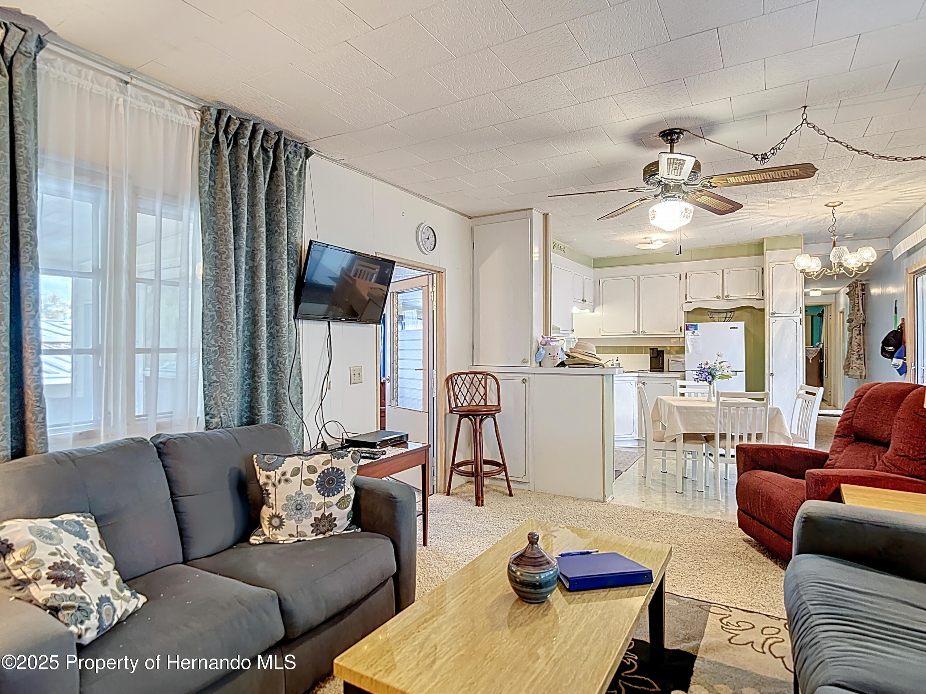 6124 Crestview Lane, Zephyrhills, Florida image 12