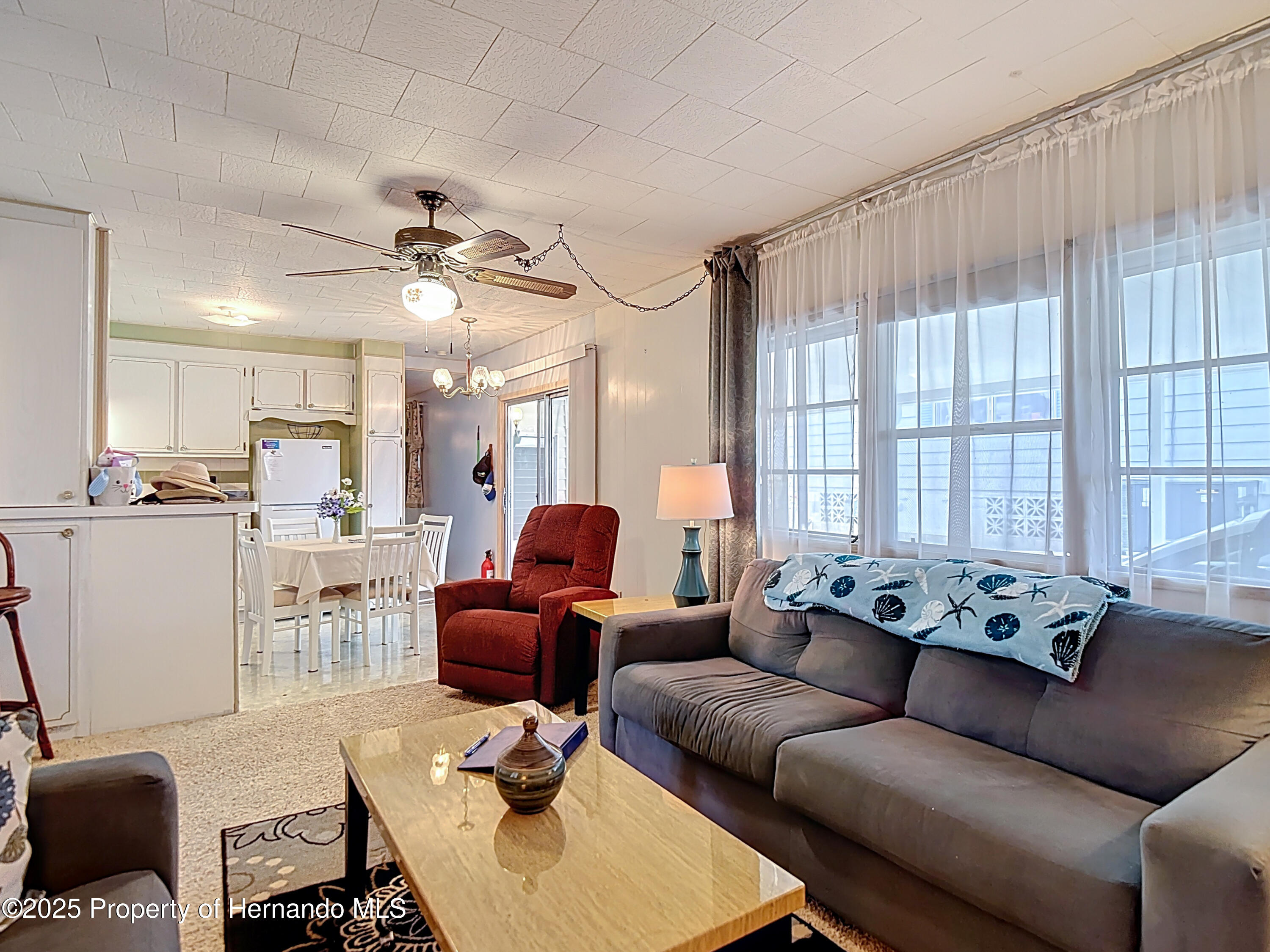 6124 Crestview Lane, Zephyrhills, Florida image 11