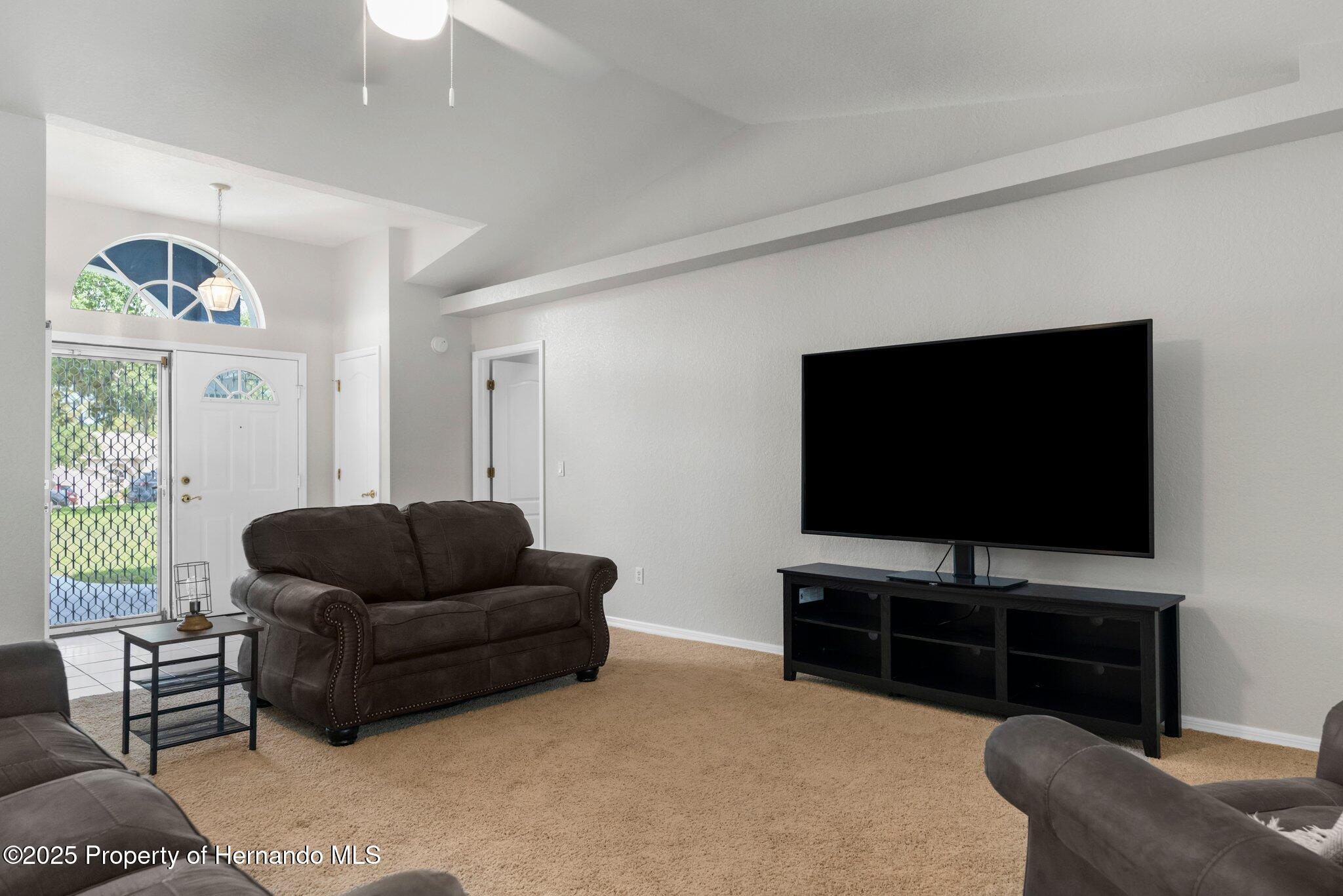 8084 Nightingale Road, Weeki Wachee, Florida image 17