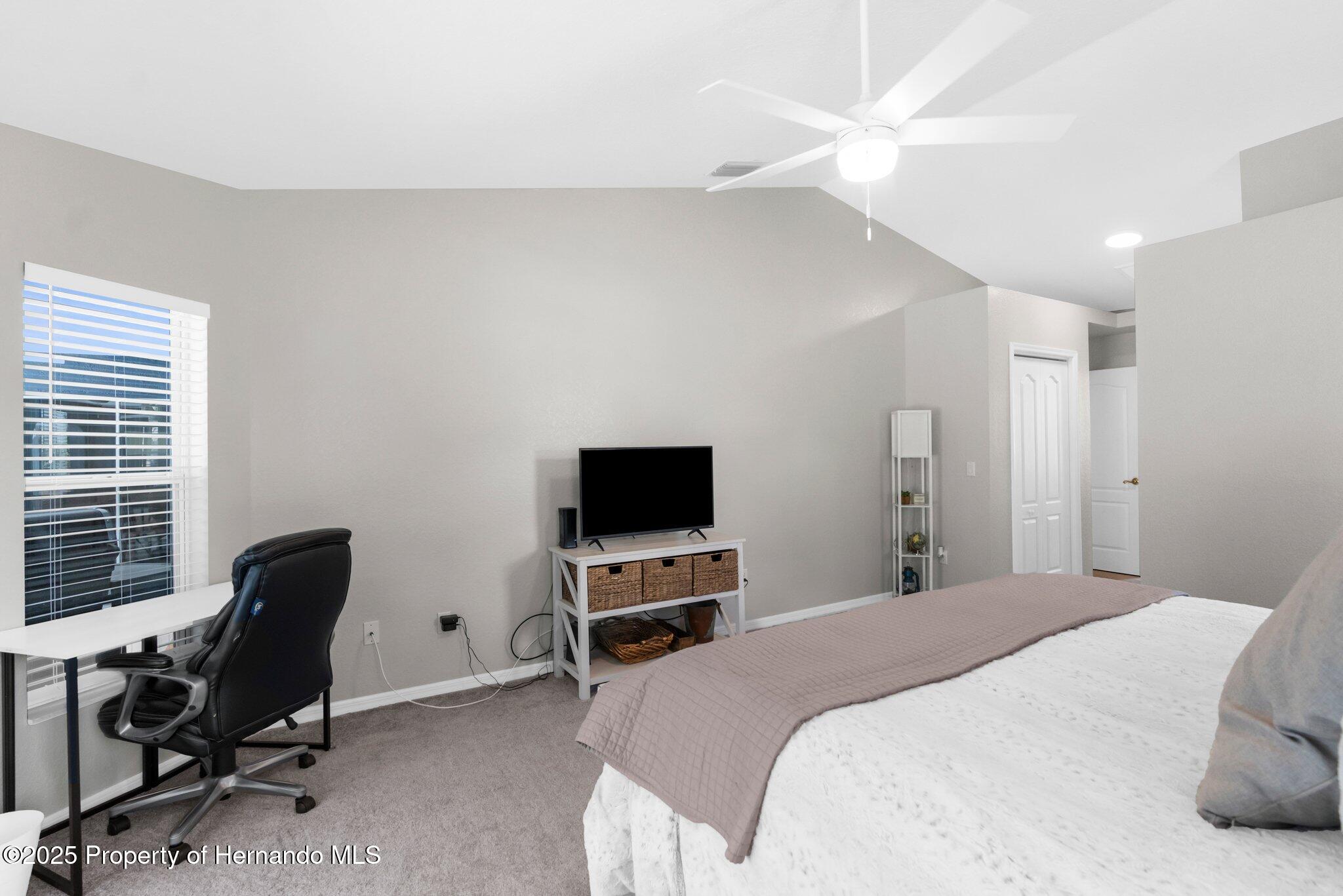 8084 Nightingale Road, Weeki Wachee, Florida image 9