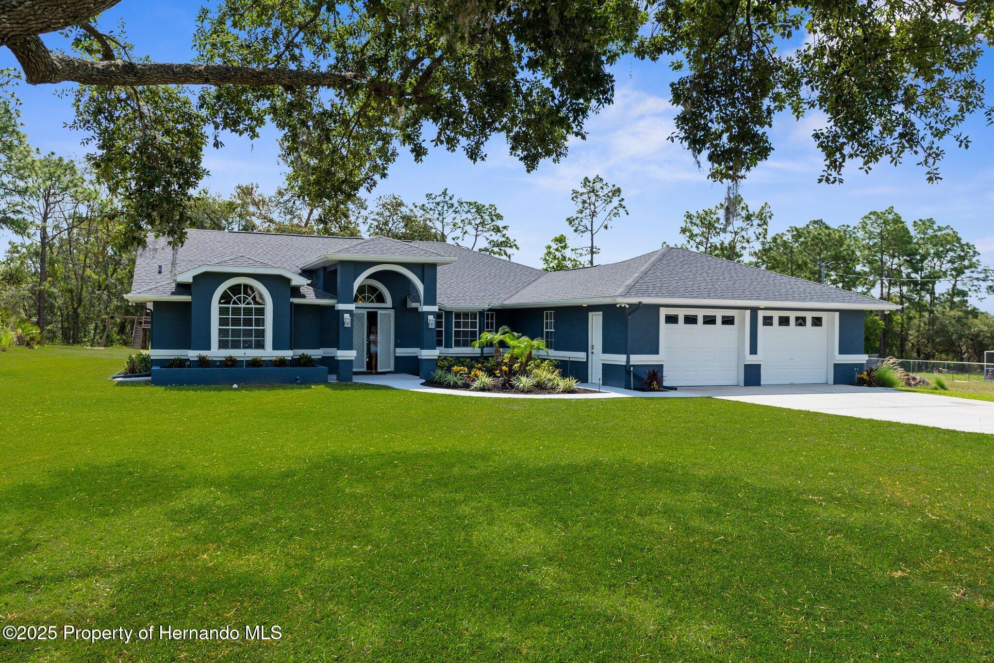8084 Nightingale Road, Weeki Wachee, Florida image 4