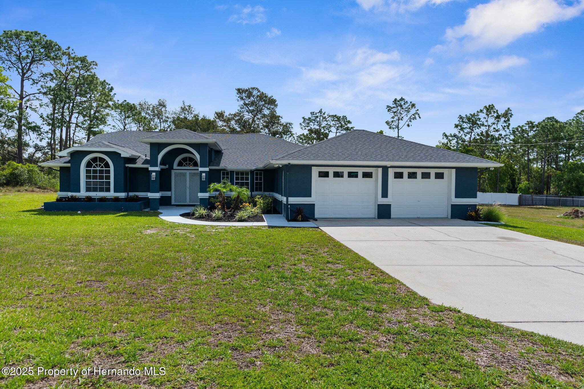 8084 Nightingale Road, Weeki Wachee, Florida image 2