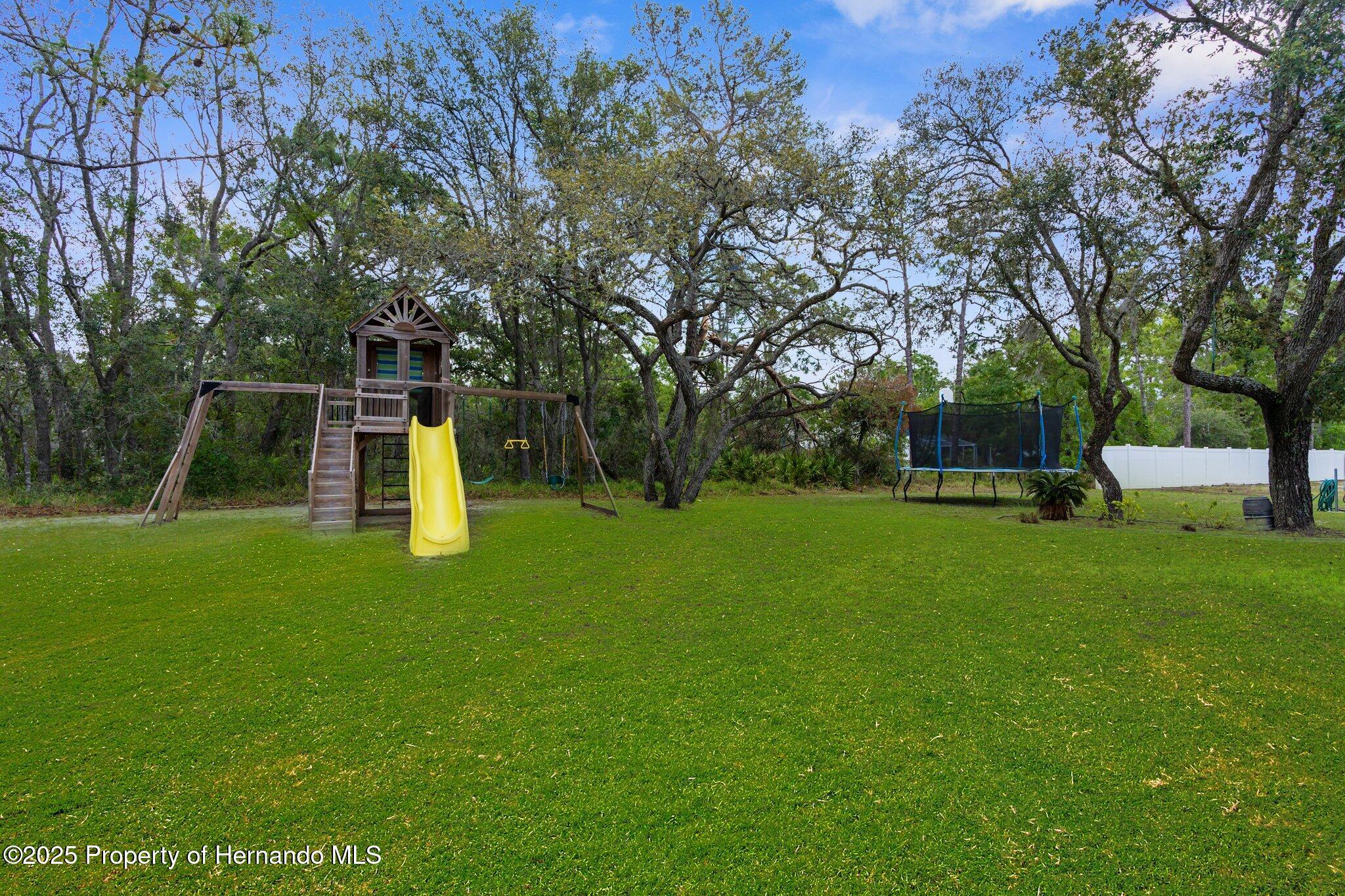 8084 Nightingale Road, Weeki Wachee, Florida image 46