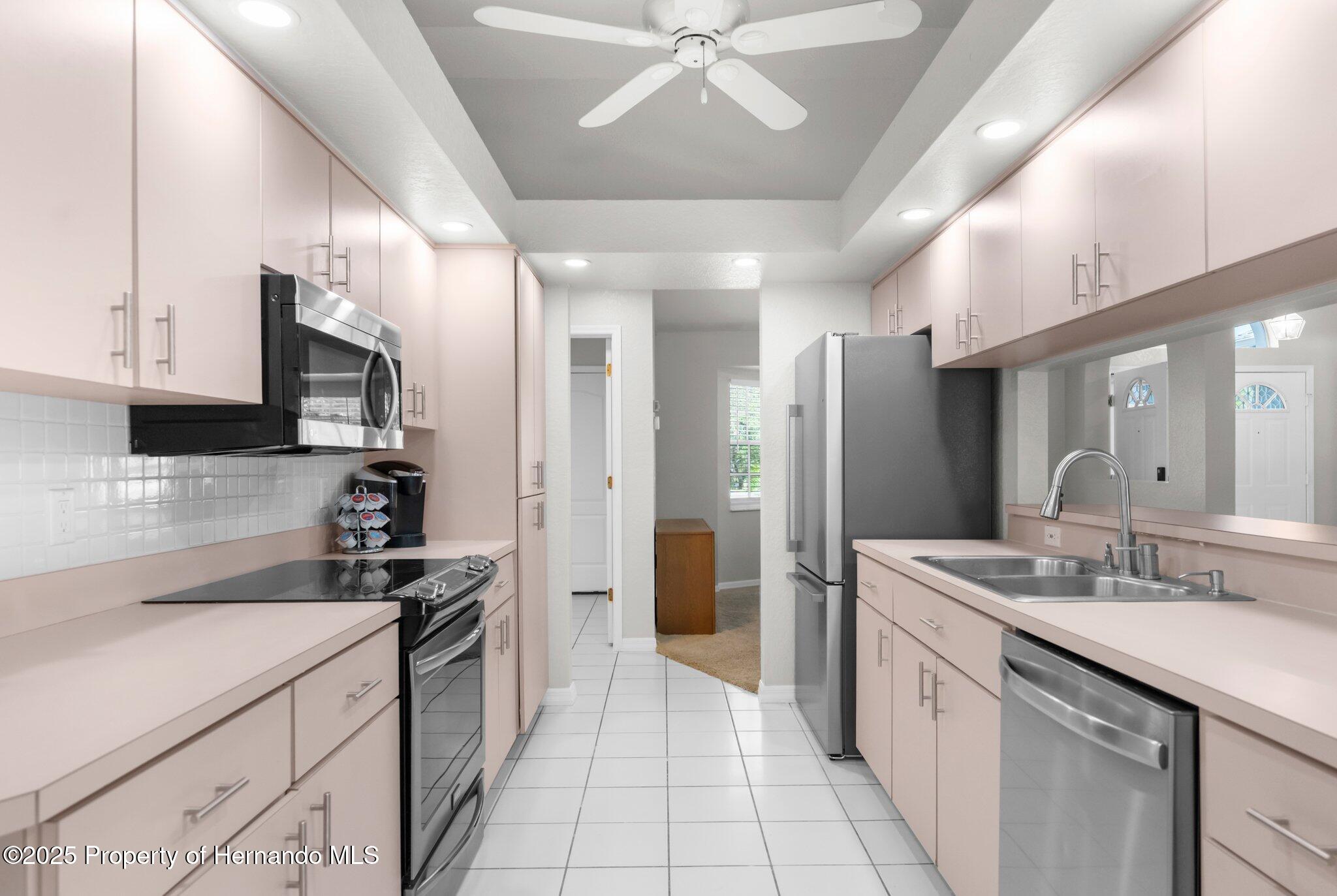 8084 Nightingale Road, Weeki Wachee, Florida image 20