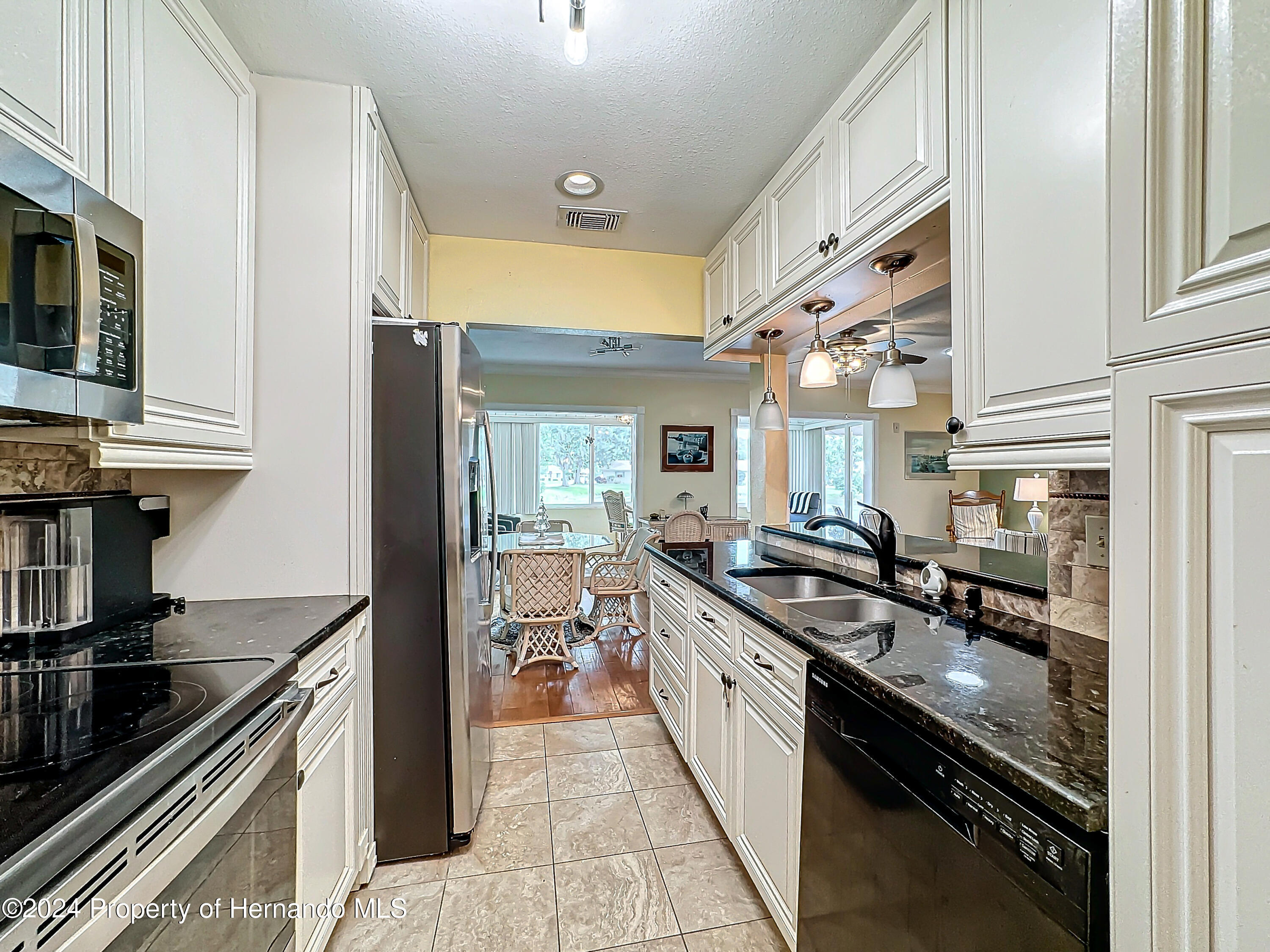 2245 Greenwich Drive #66, Sun City Center, Florida image 28