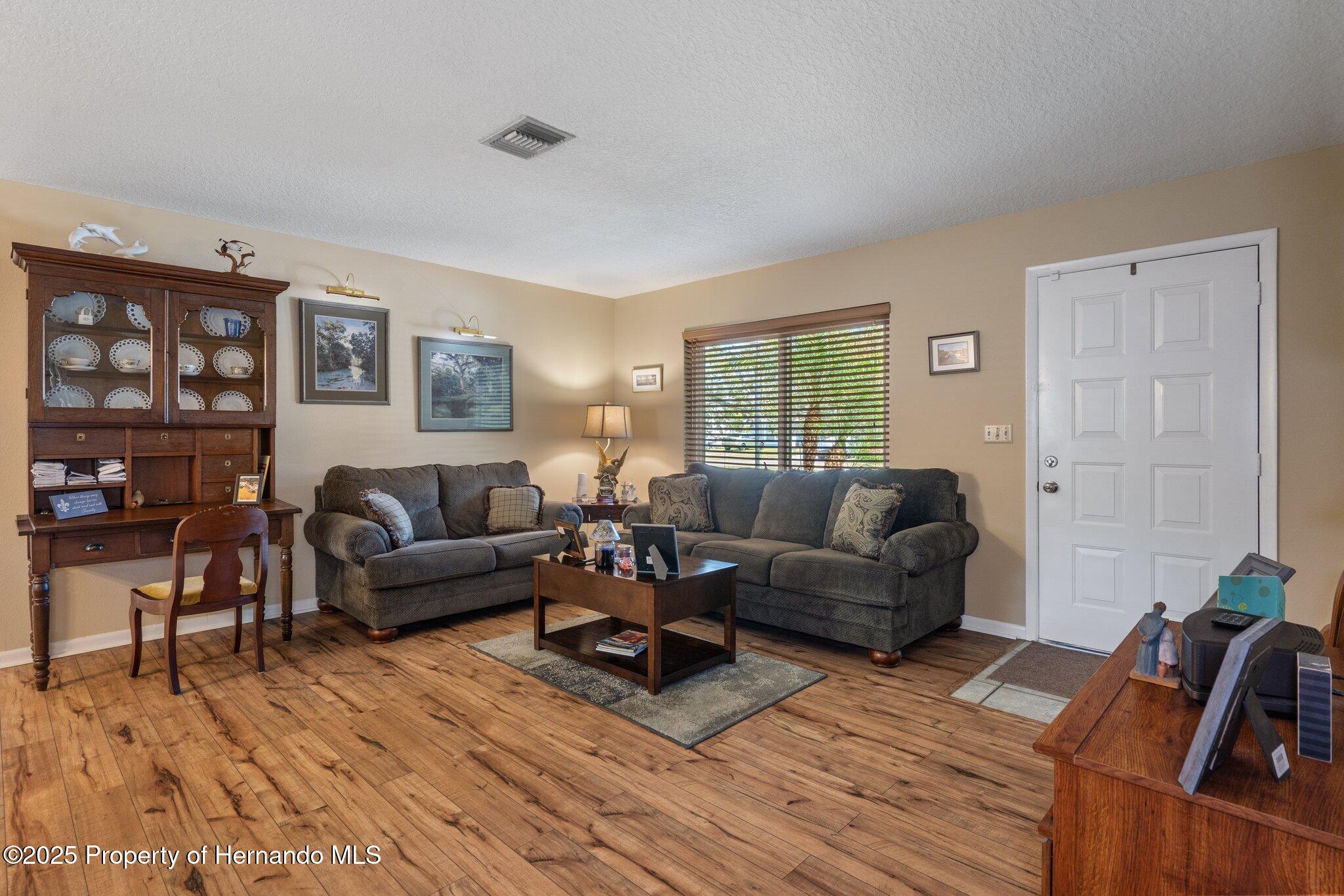 10193 Horizon Drive, Spring Hill, Florida image 8