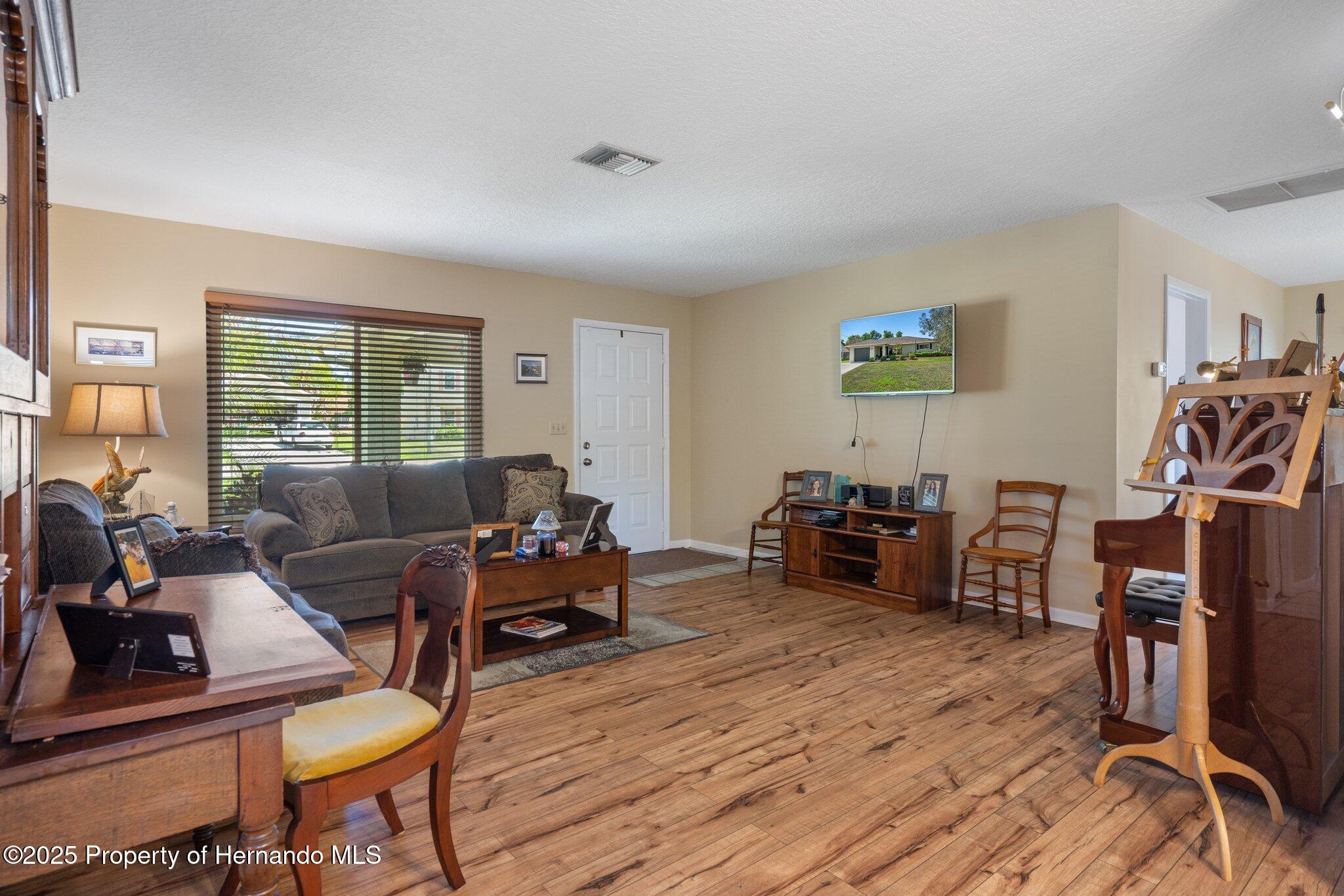 10193 Horizon Drive, Spring Hill, Florida image 9