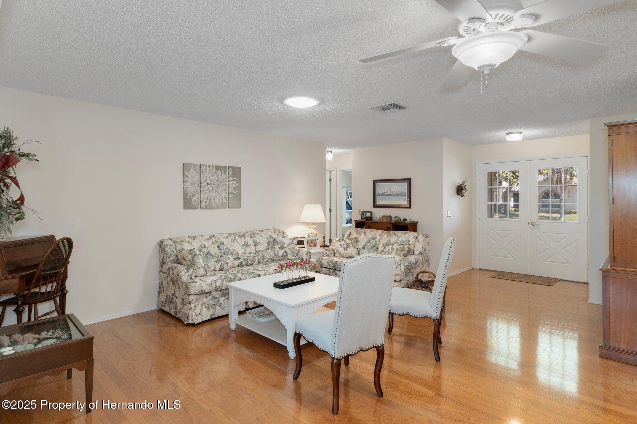 6530 Pine Meadows Drive, Spring Hill, Florida image 9