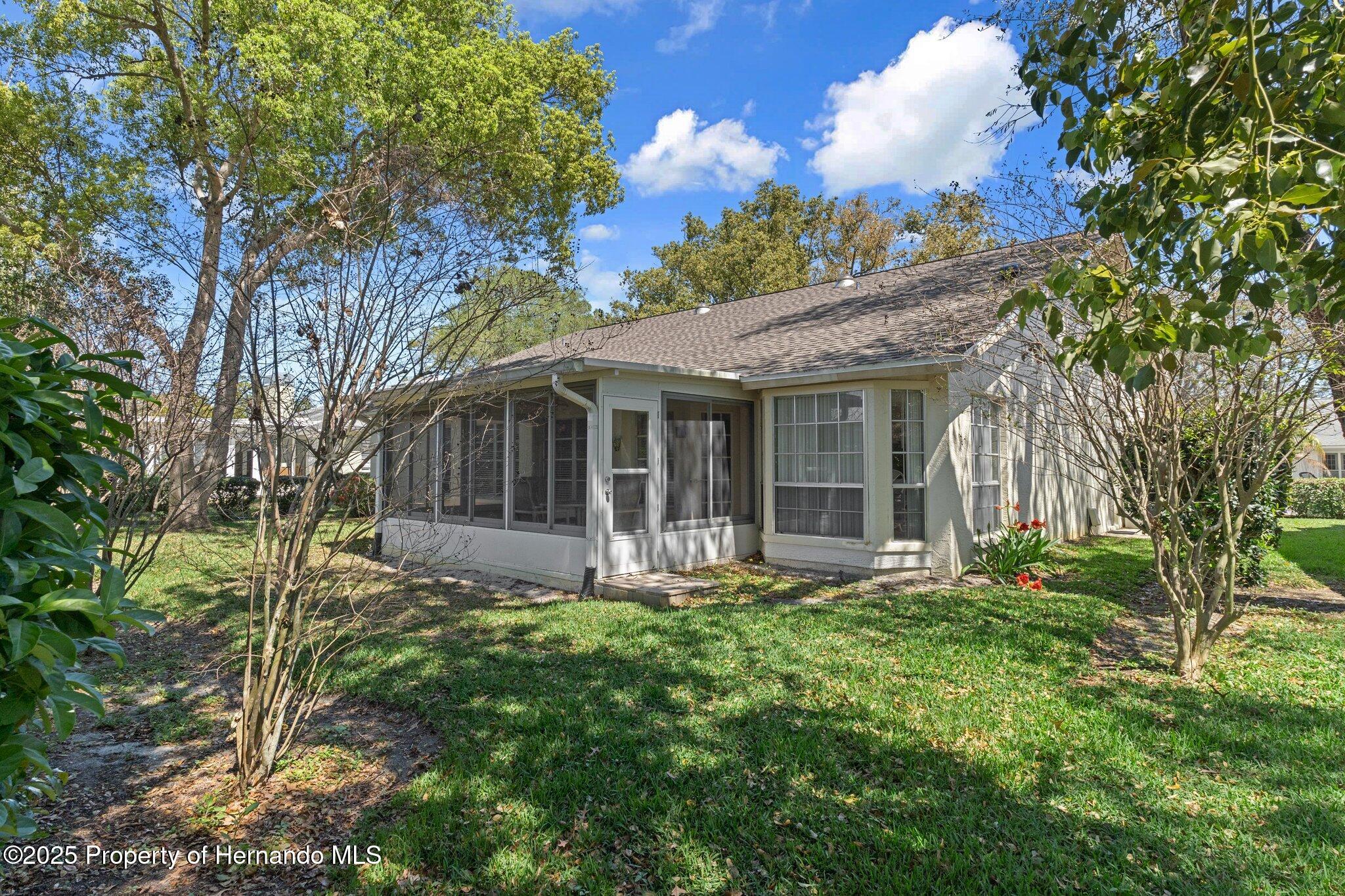 6530 Pine Meadows Drive, Spring Hill, Florida image 38