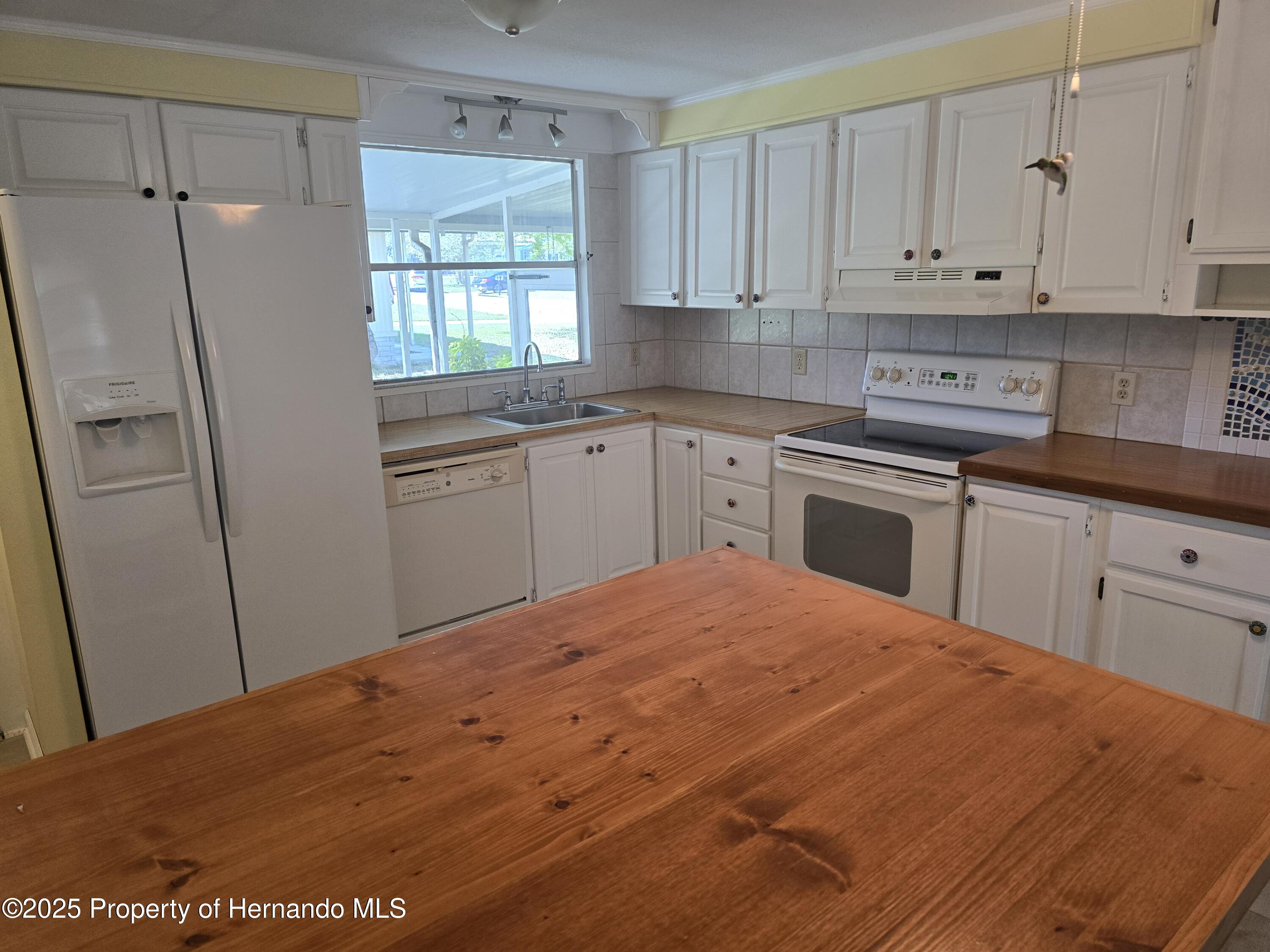 8064 Mission Street, Brooksville, Florida image 12