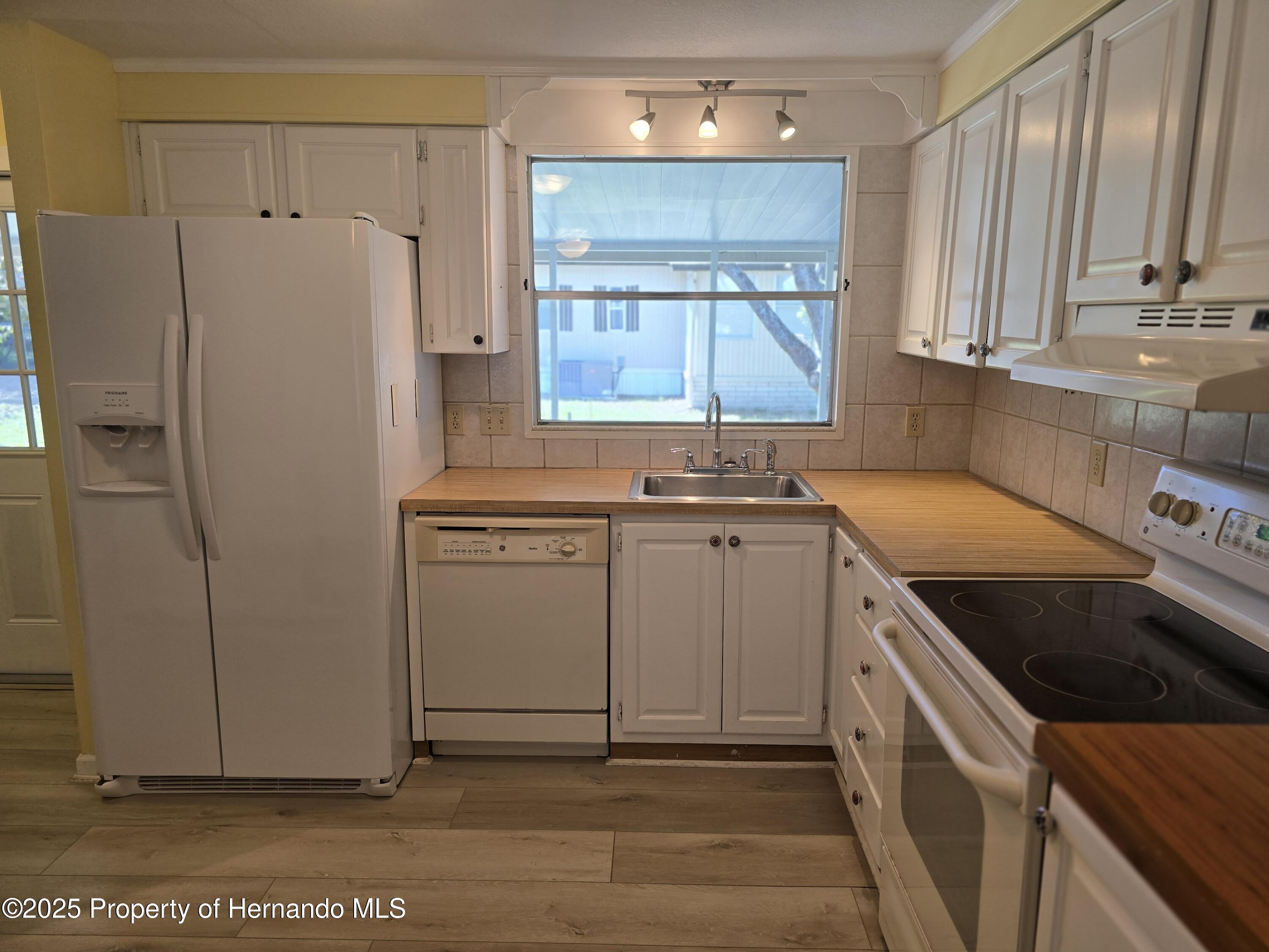 8064 Mission Street, Brooksville, Florida image 6