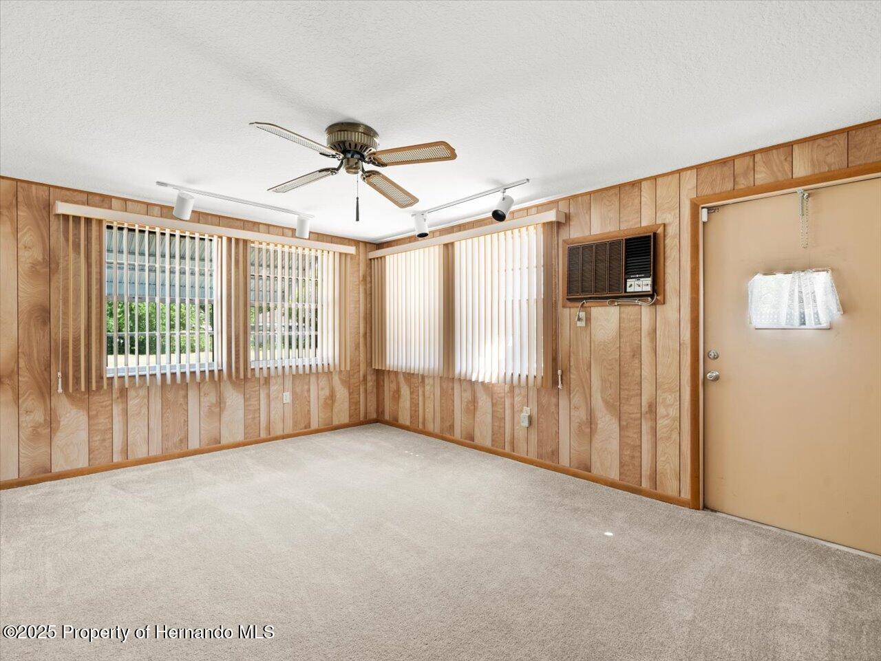 7346 Hiawatha Parkway, Spring Hill, Florida image 17
